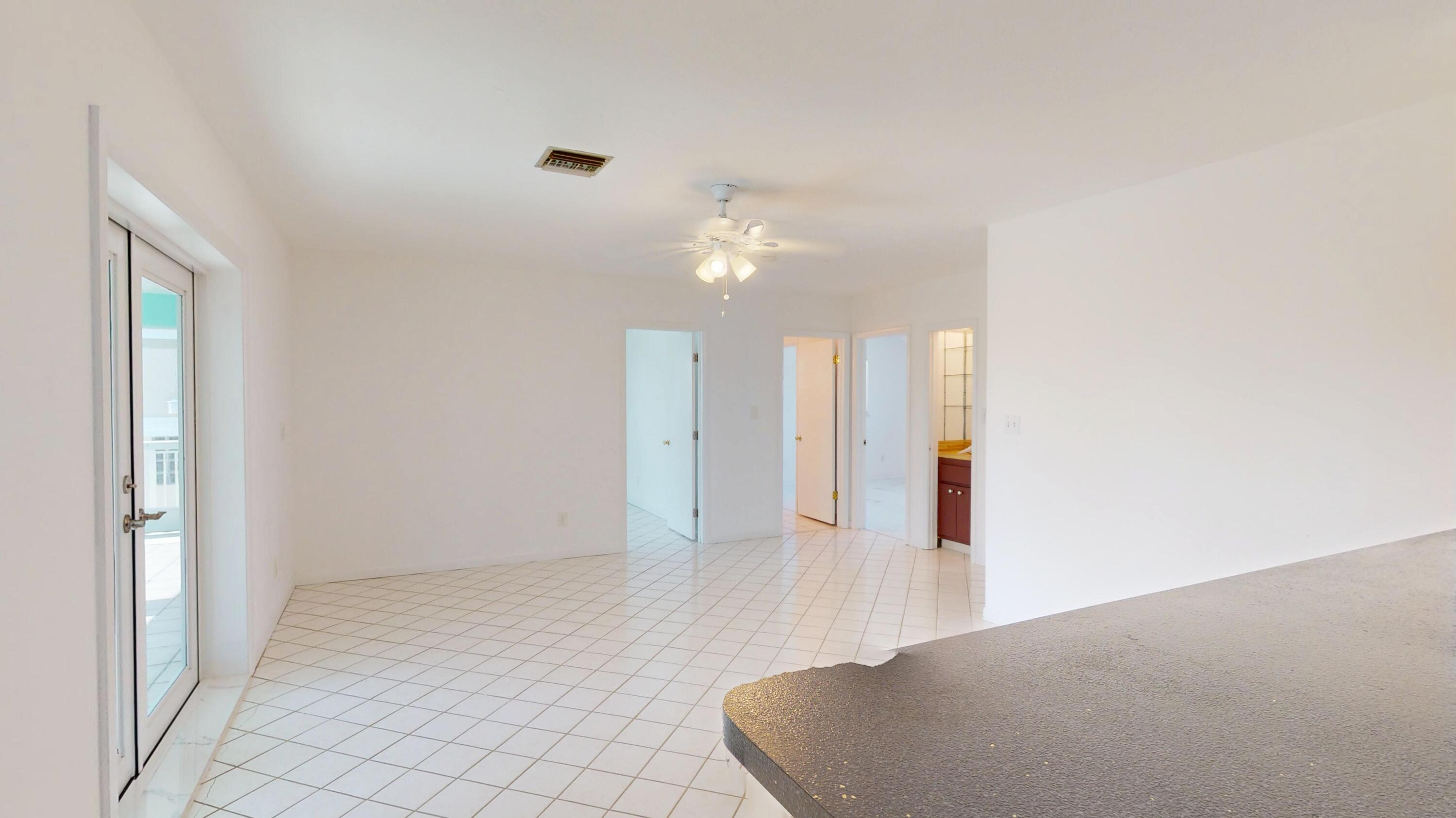 486 S Airport Drive Property Photo 11