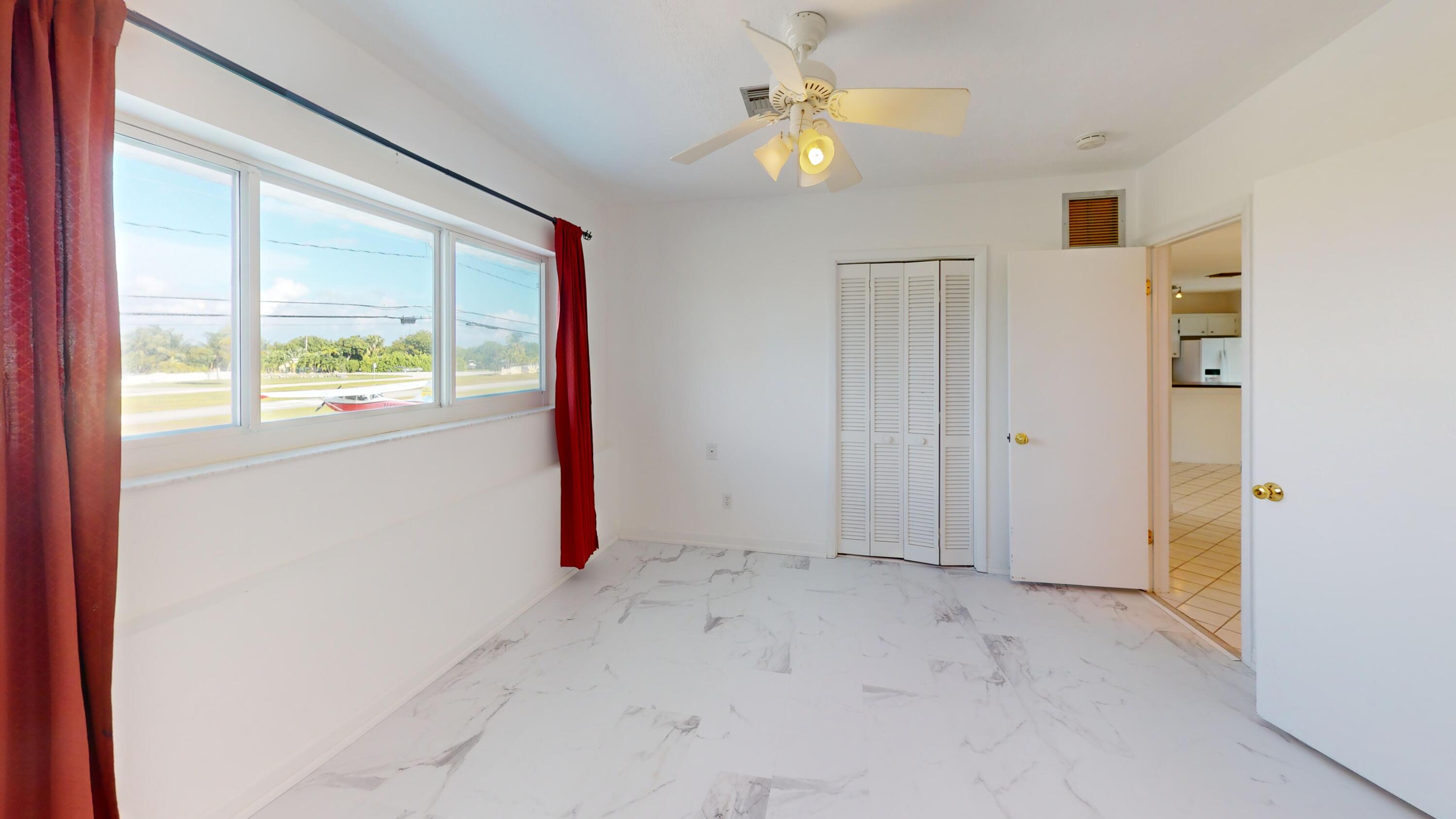 486 S Airport Drive Property Photo 15