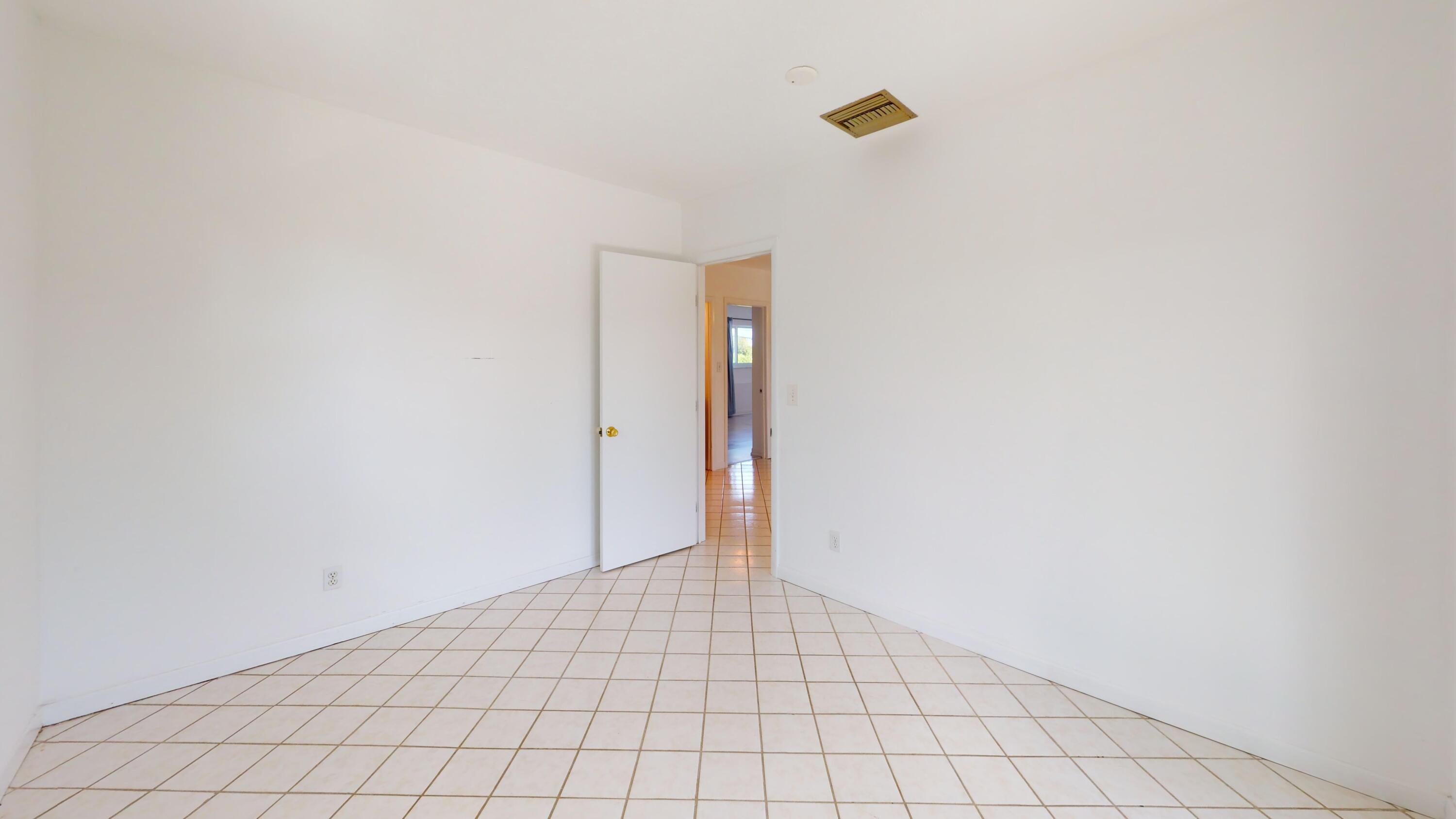 486 S Airport Drive Property Photo 16