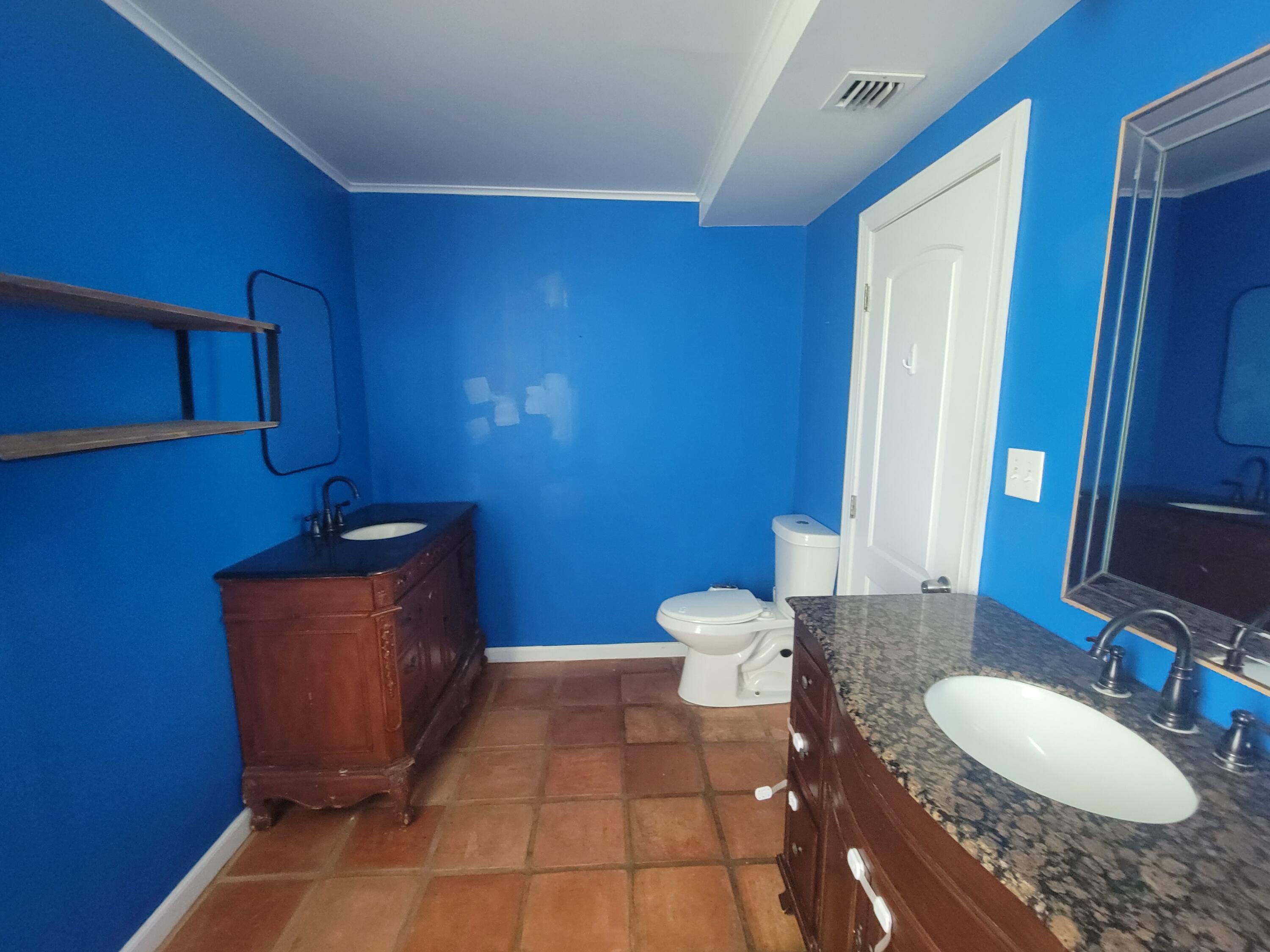 19421 Canal Drive Property Photo 13