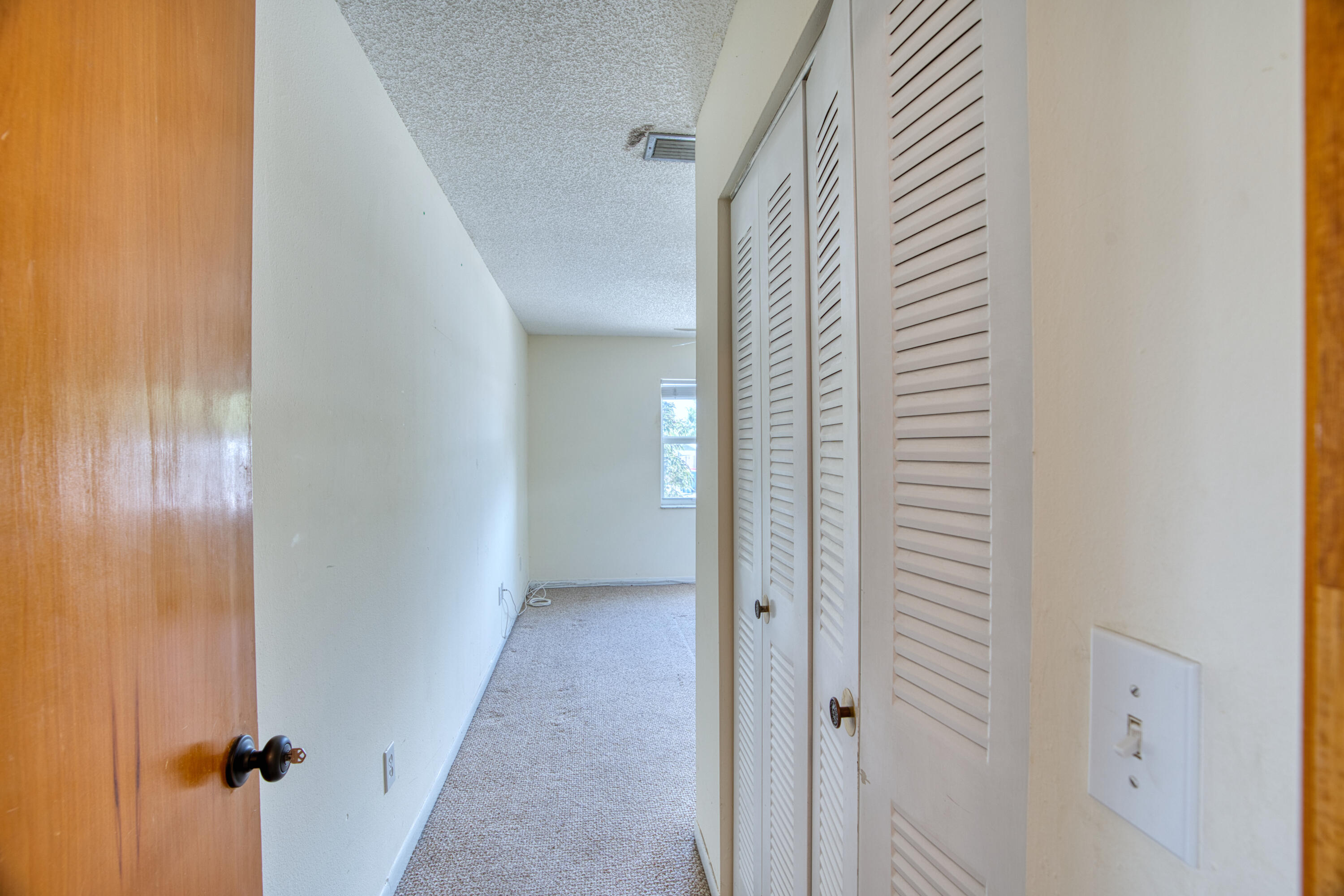 207 Hibiscus Street Property Photo 19