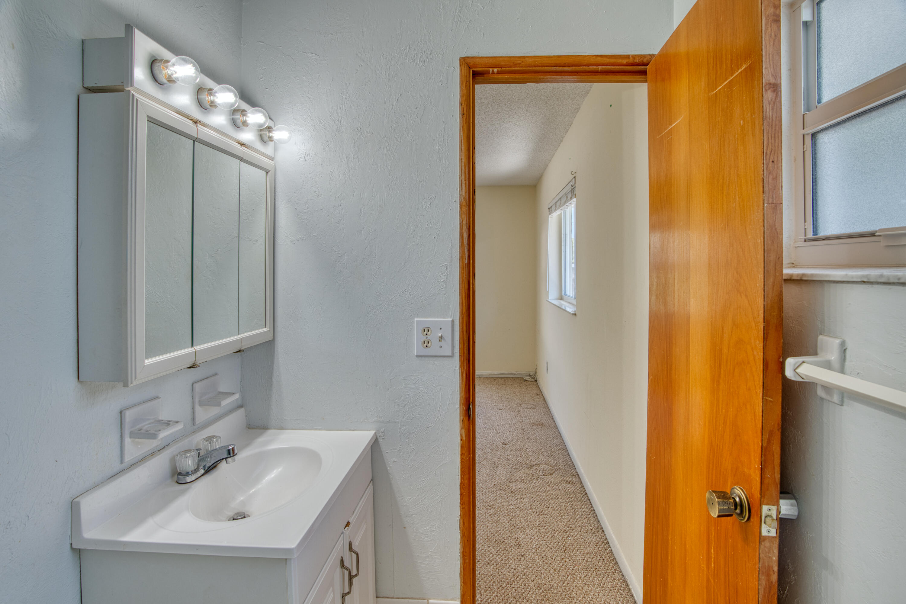207 Hibiscus Street Property Photo 23