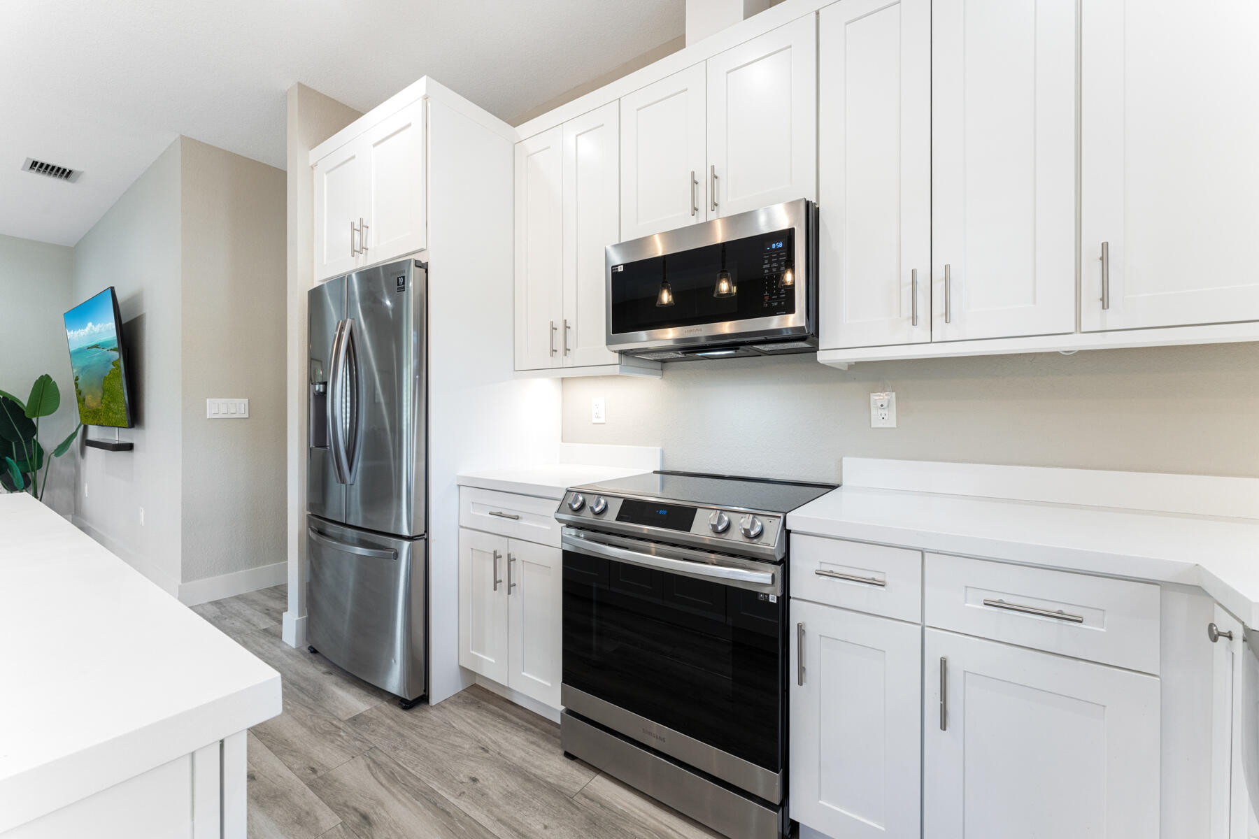 646 Cabrera Street Property Photo 13