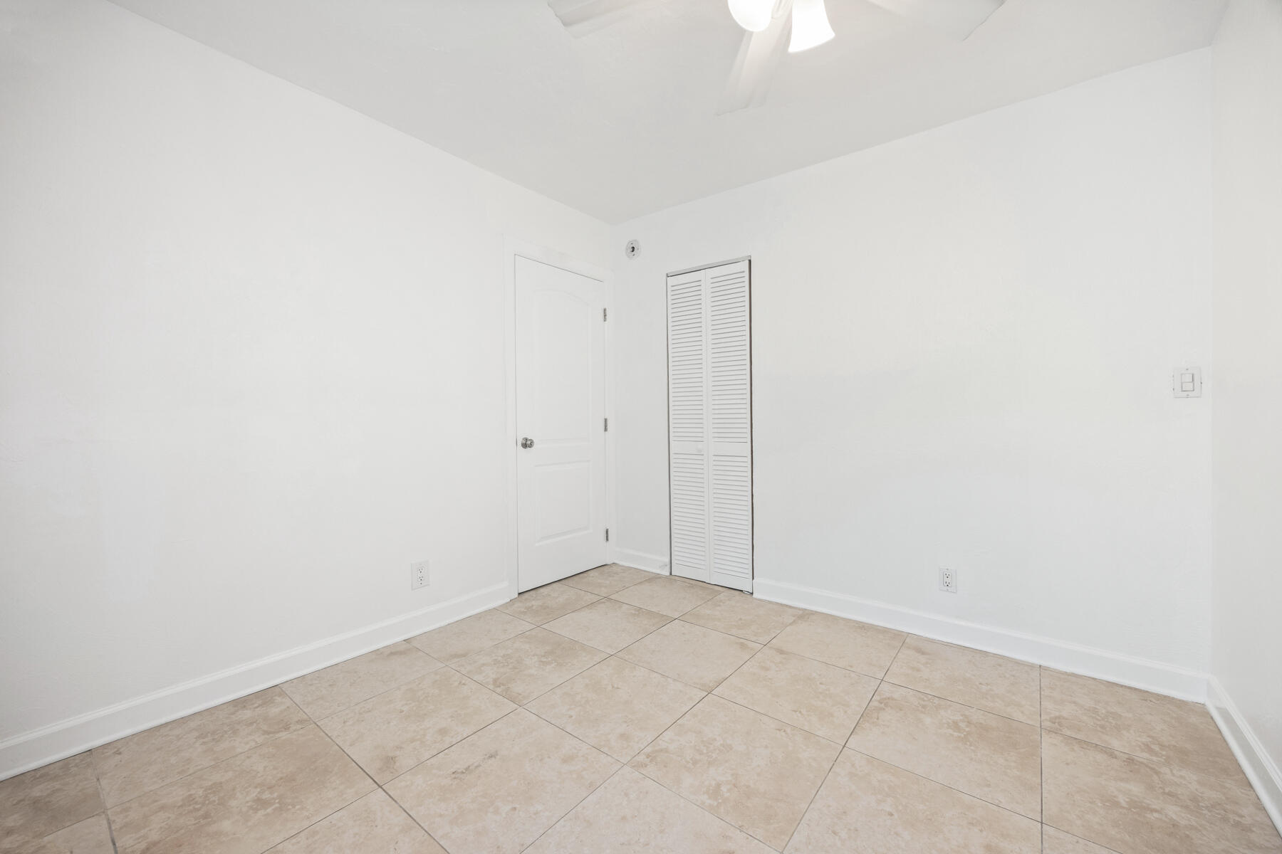 1332 Seminary Street 103 Property Photo 19