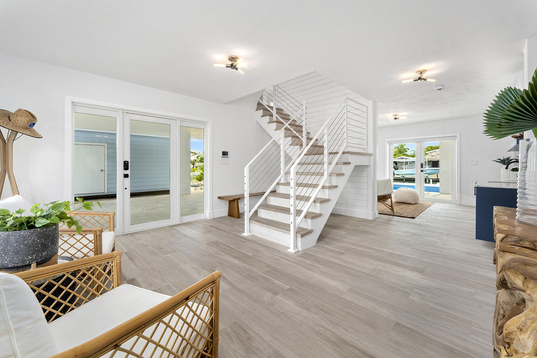 153 Valencia Drive Property Photo 4