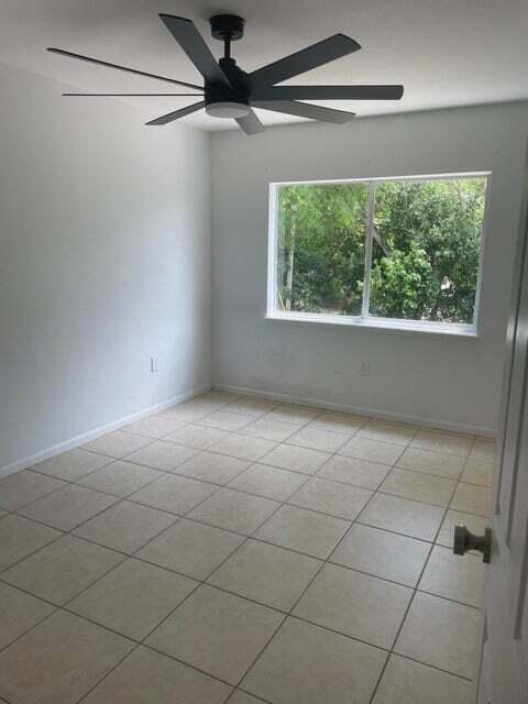 187 & 189 Casa Court Drive Property Photo 17