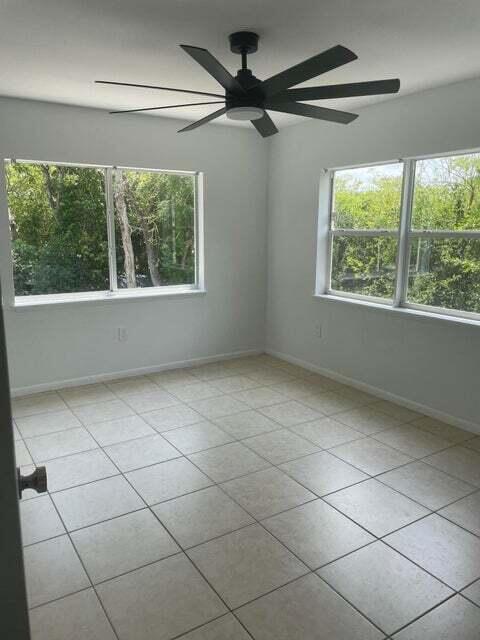 187 & 189 Casa Court Drive Property Photo 18