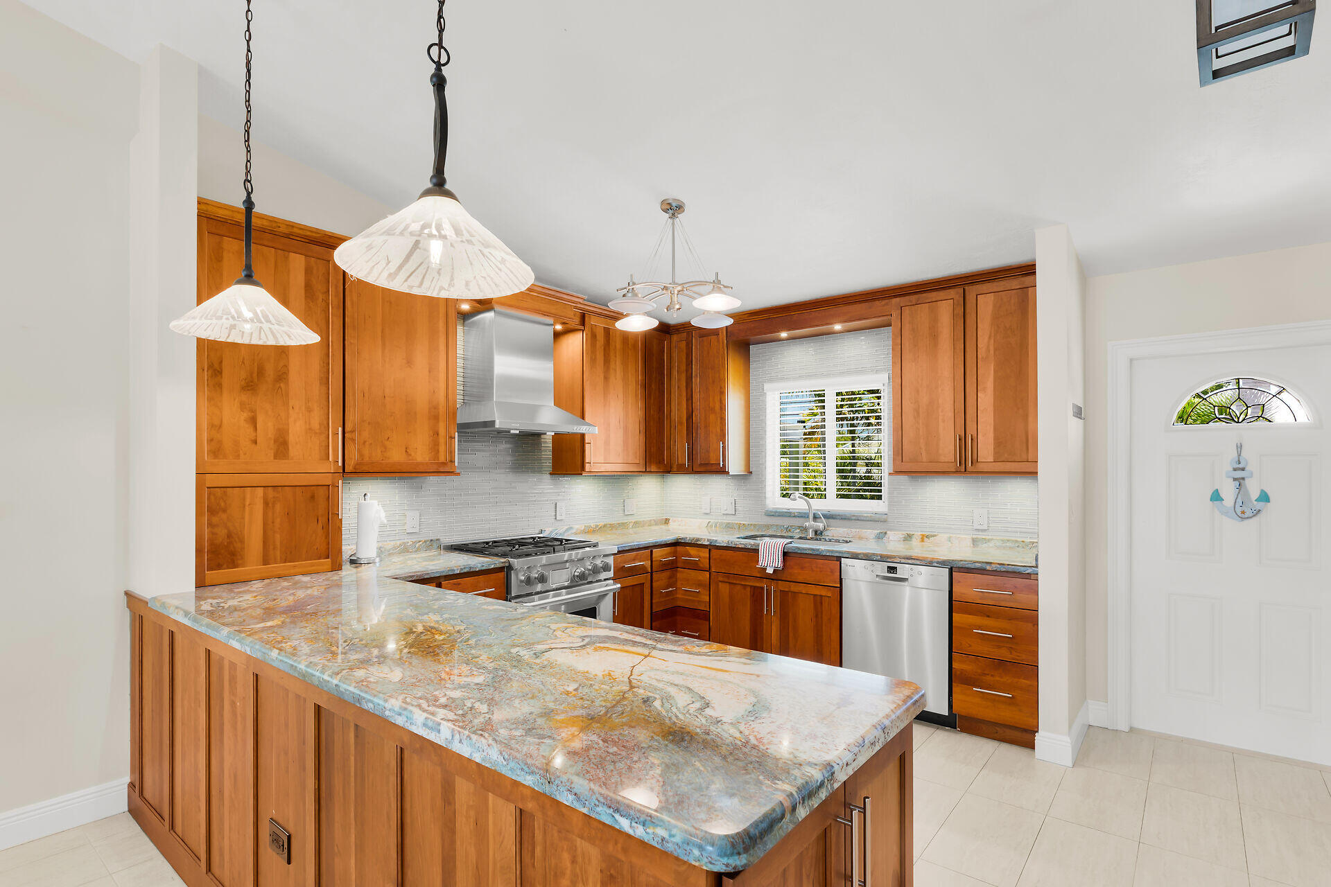 155 Plantation Avenue Property Photo 3