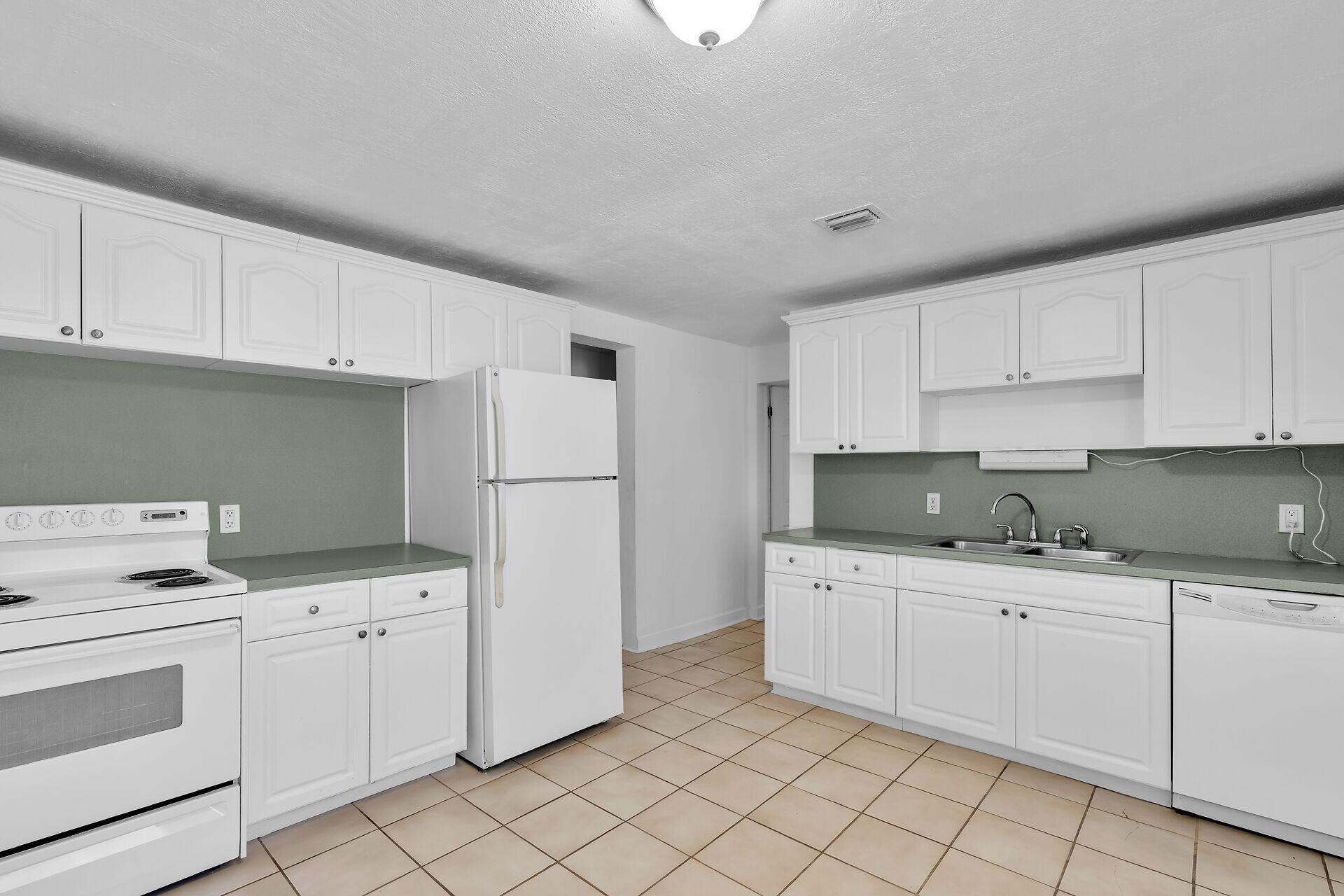 2804 Harris Avenue Property Photo 22