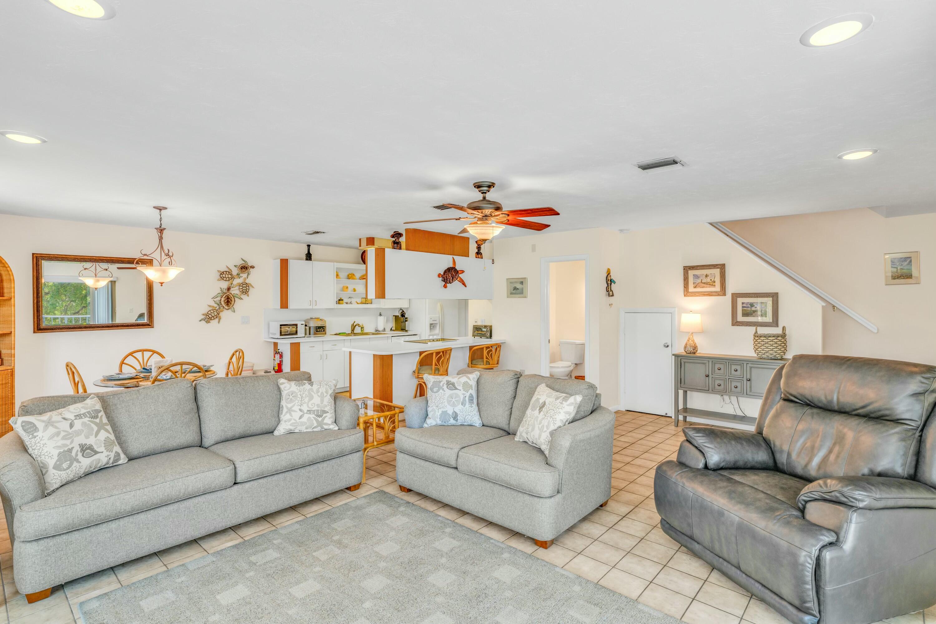 12690 Overseas Highway Apt 52 Property Photo 8