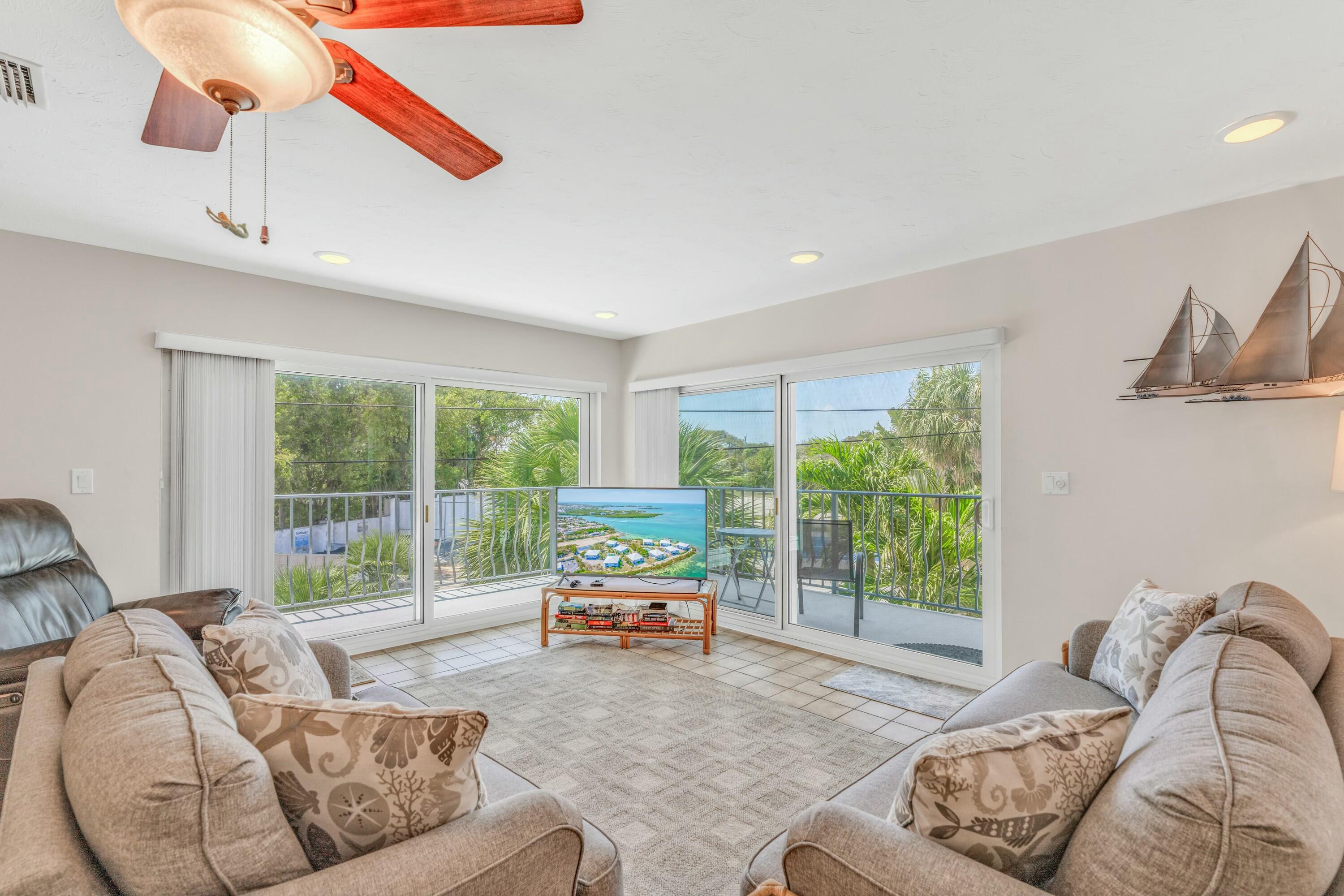 12690 Overseas Highway Apt 52 Property Photo 10