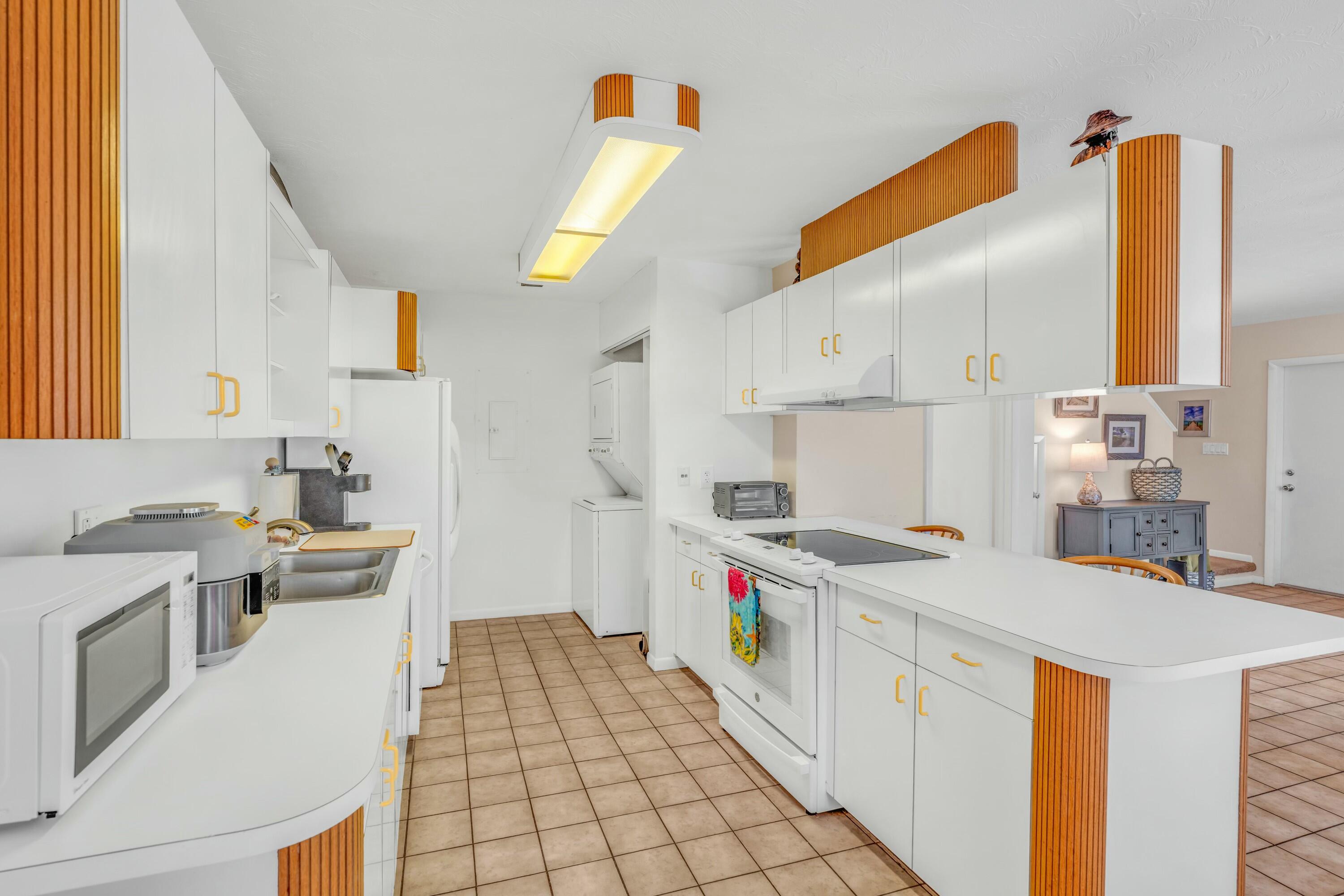 12690 Overseas Highway Apt 52 Property Photo 14