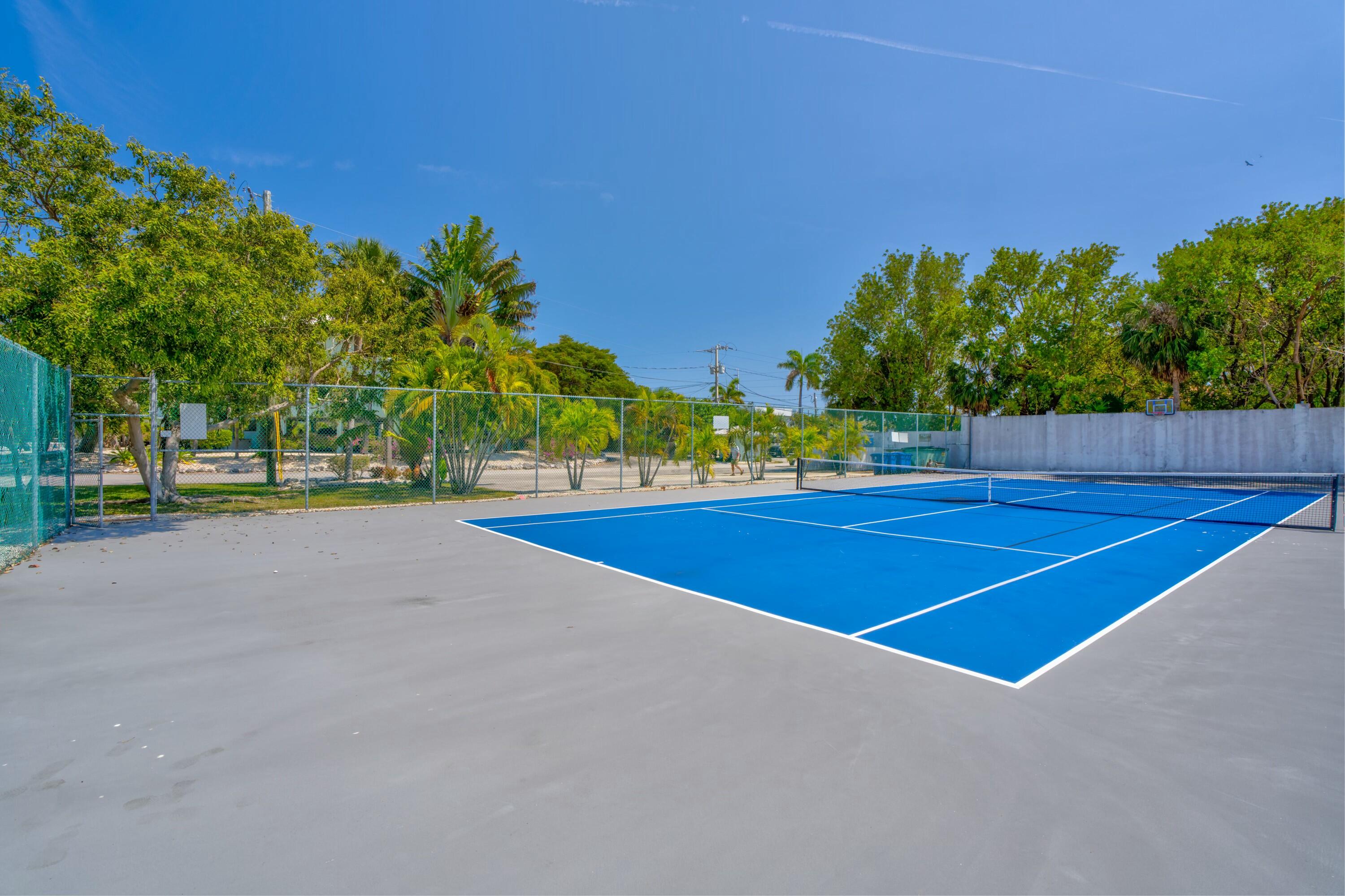 12690 Overseas Highway Apt 52 Property Photo 42