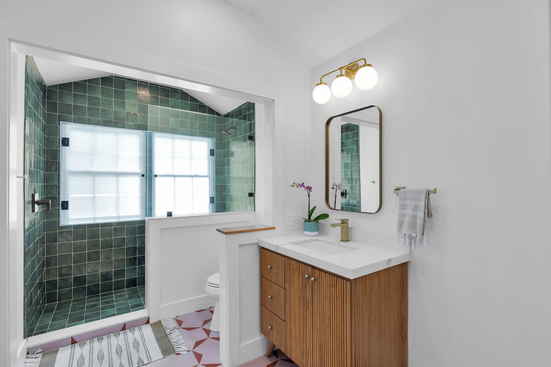 1202 Royal Street Property Photo 33