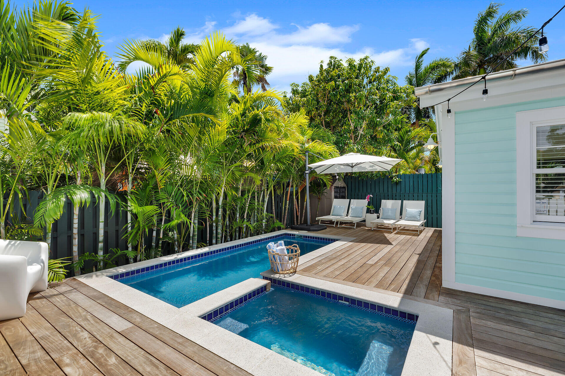 1202 Royal Street Property Photo 43