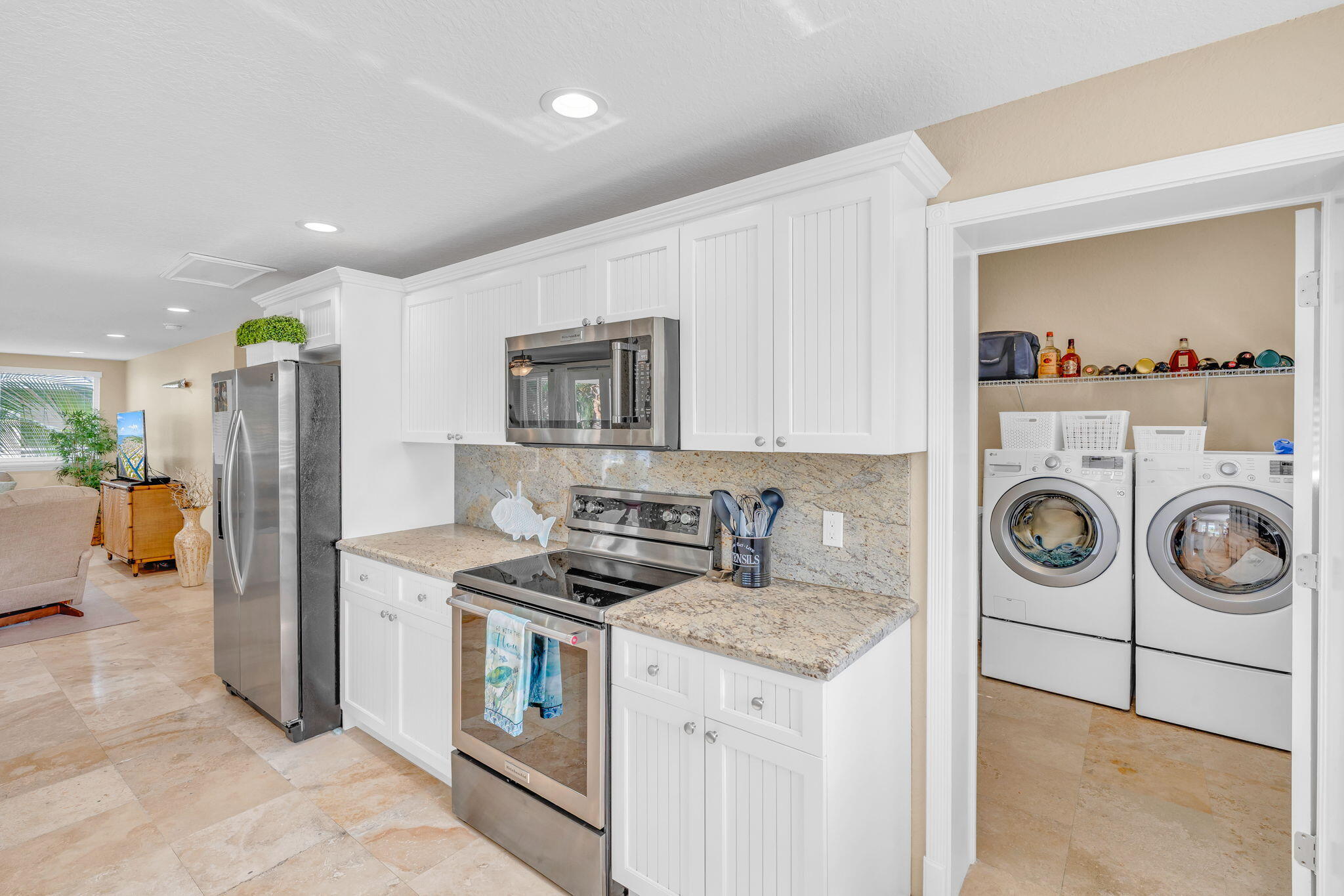 501 Caribbean Drive Property Photo 17