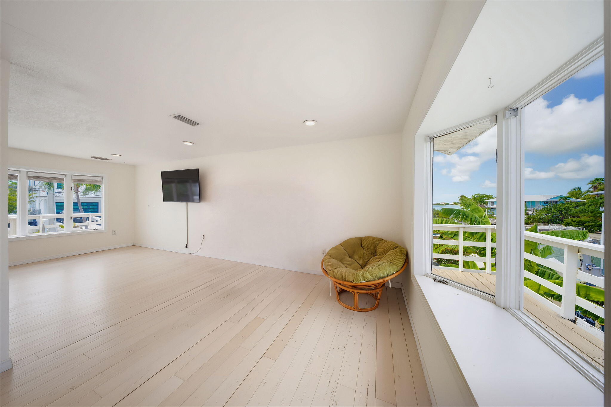 7 Diamond Drive Property Photo 11