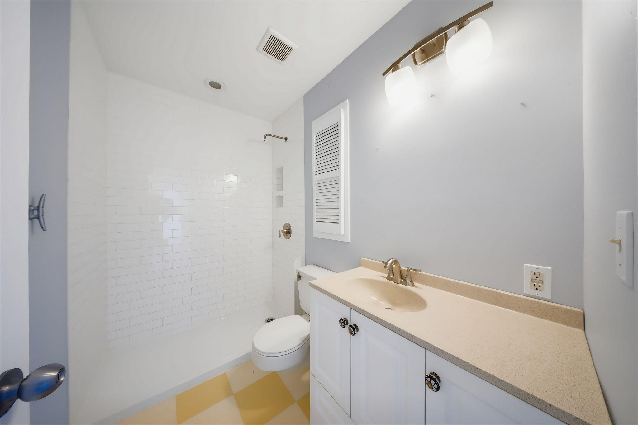 7 Diamond Drive Property Photo 20