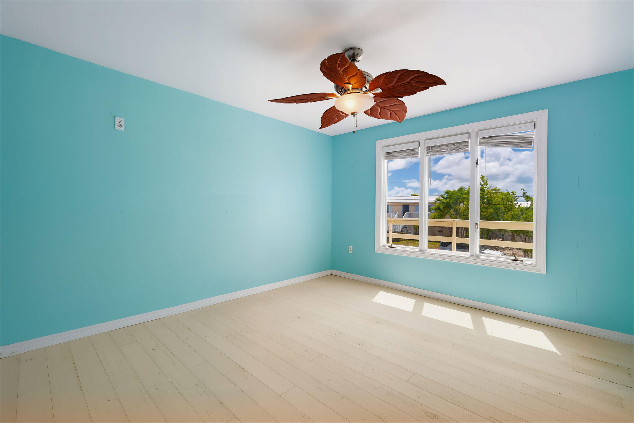 7 Diamond Drive Property Photo 24