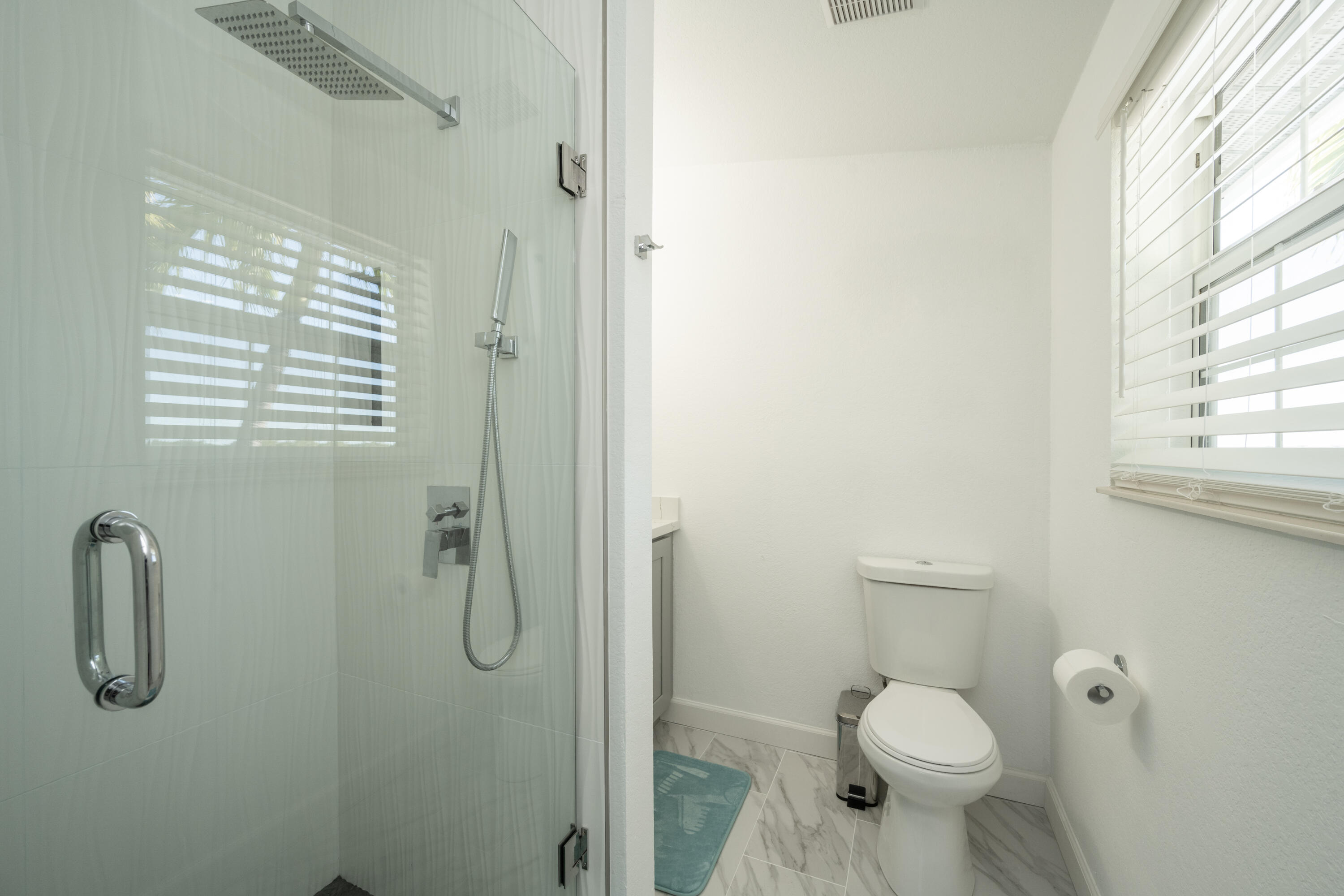 24 Beach Drive Property Photo 18