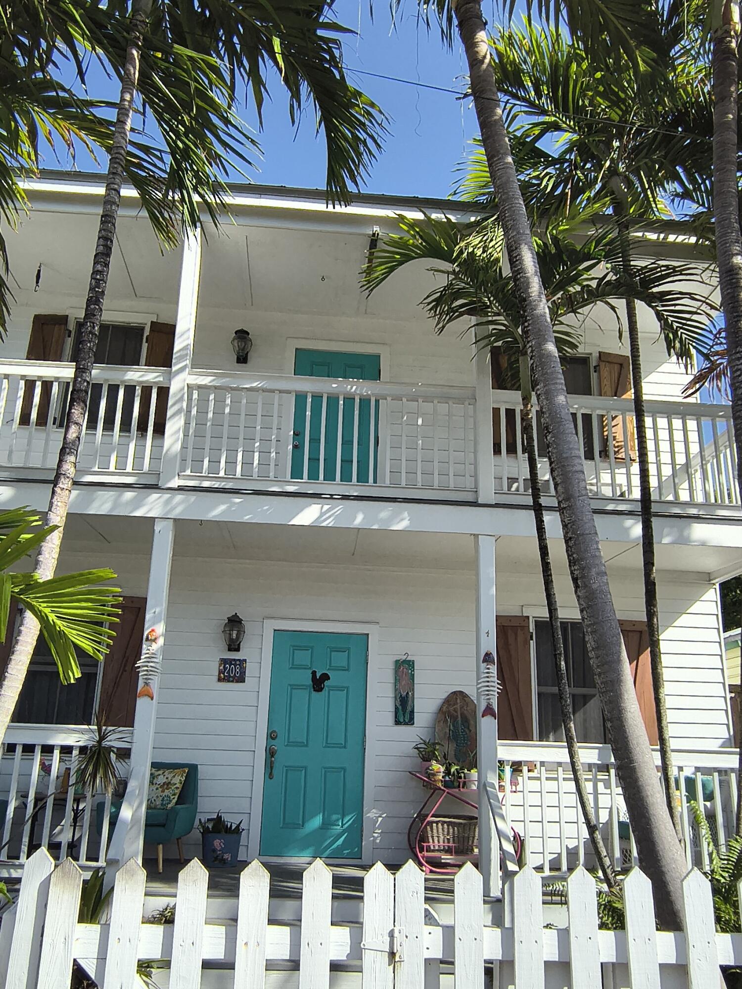 208 Olivia Street Property Photo 1
