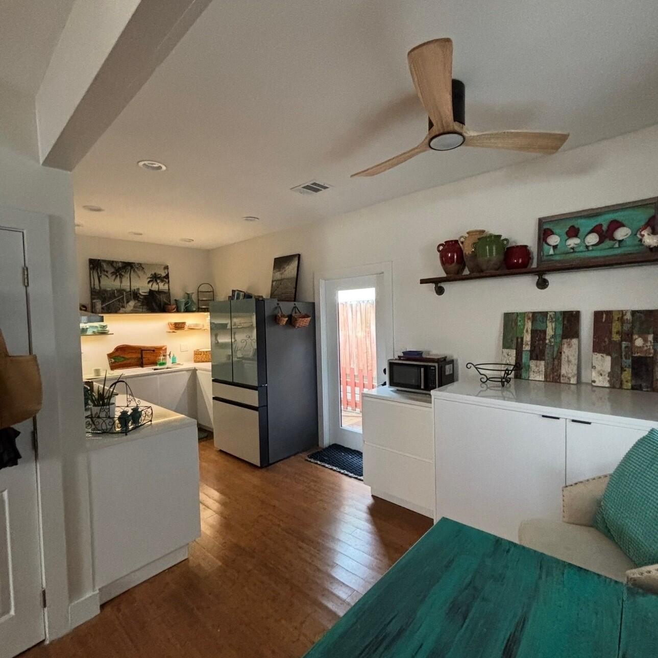 208 Olivia Street Property Photo 4