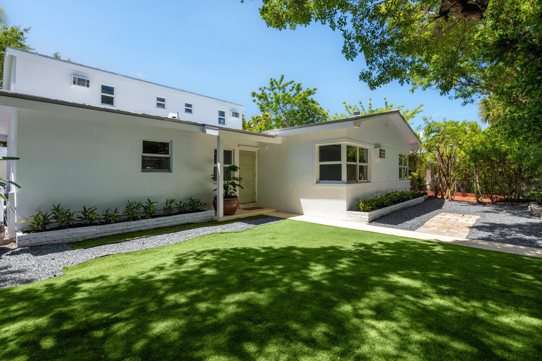 1724 Rose Street Property Photo 2
