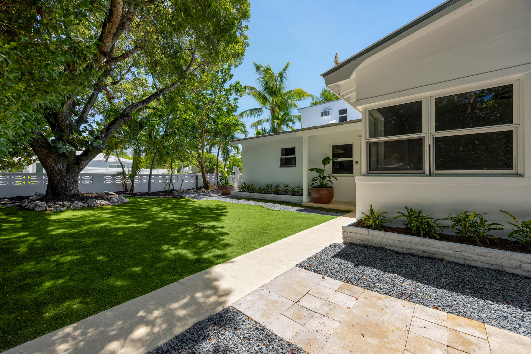 1724 Rose Street Property Photo 7