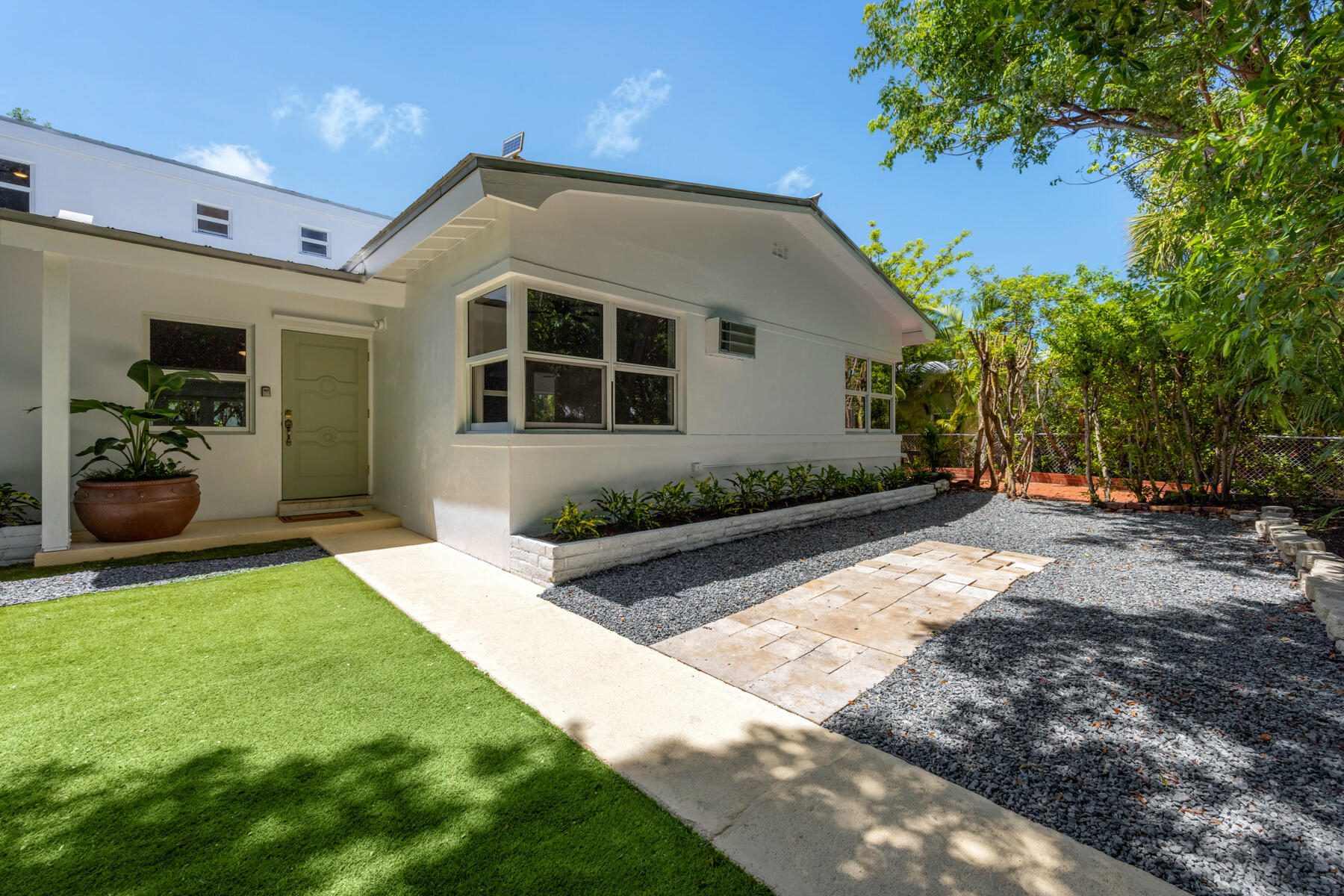 1724 Rose Street Property Photo 8