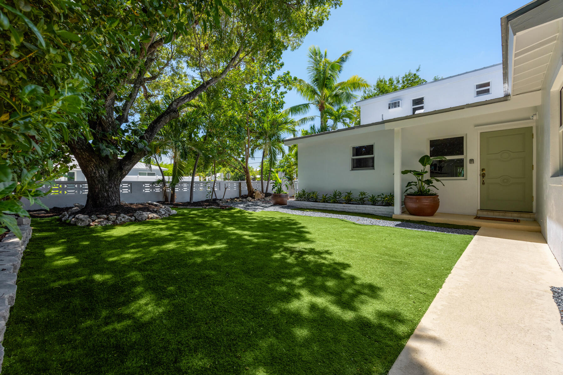 1724 Rose Street Property Photo 9