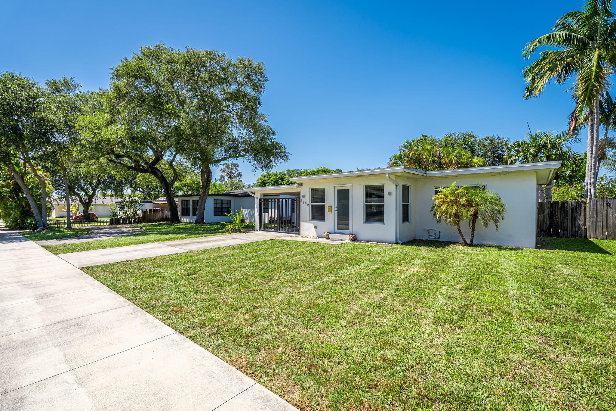 2539 Coolidge Street
