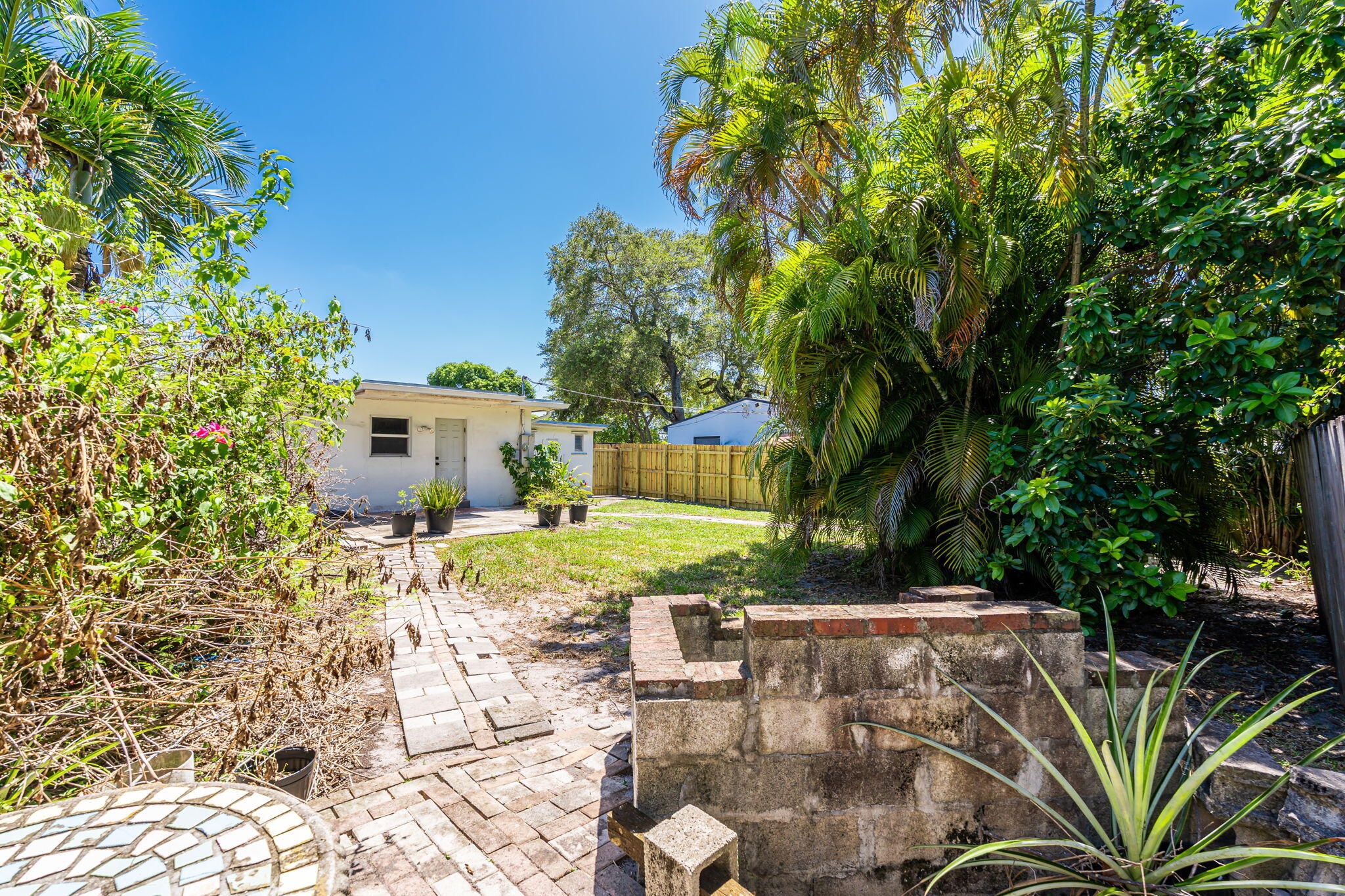 2539 Coolidge Street Property Photo 30