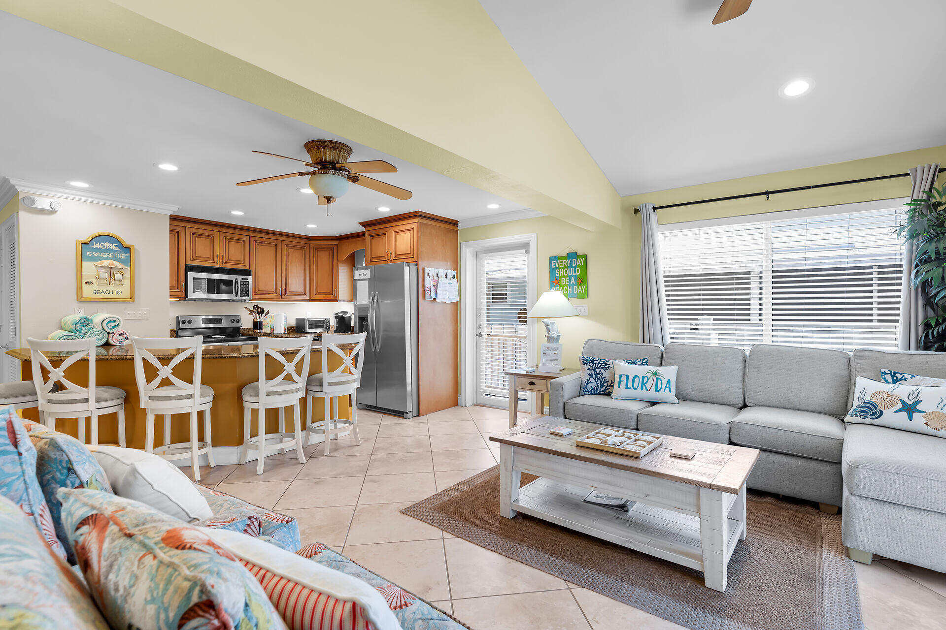 261 3rd Street Property Photo 16