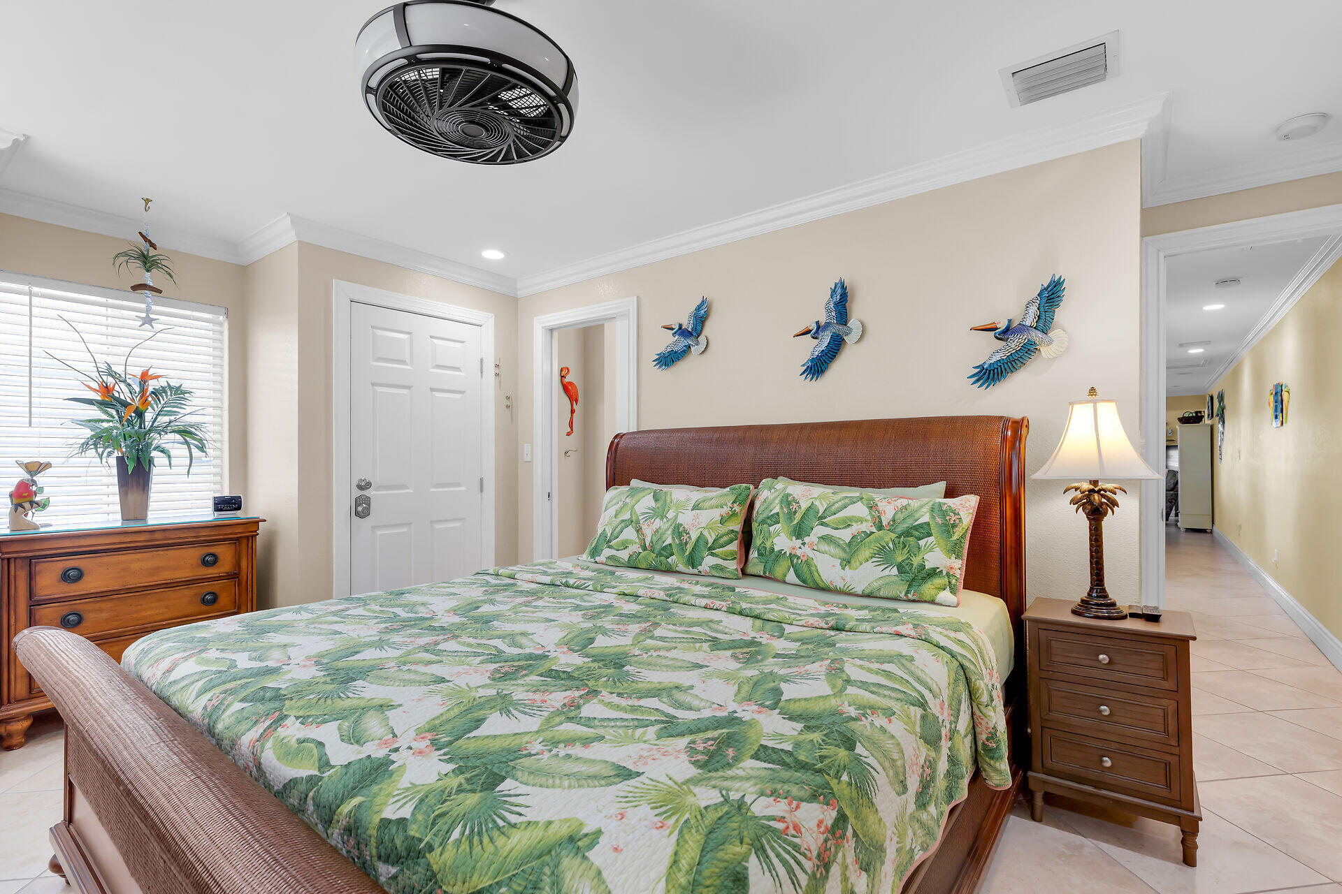 261 3rd Street Property Photo 17