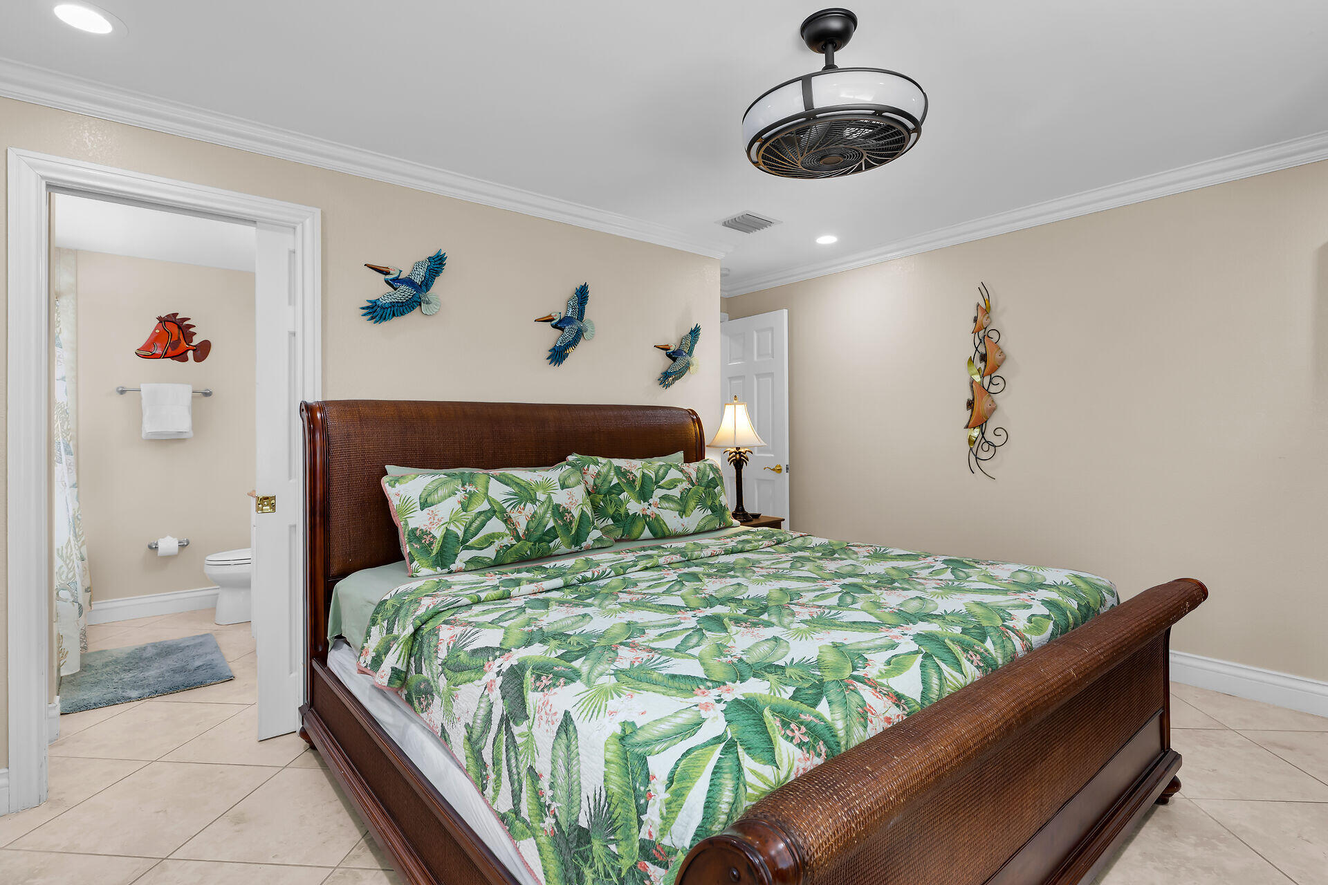 261 3rd Street Property Photo 18