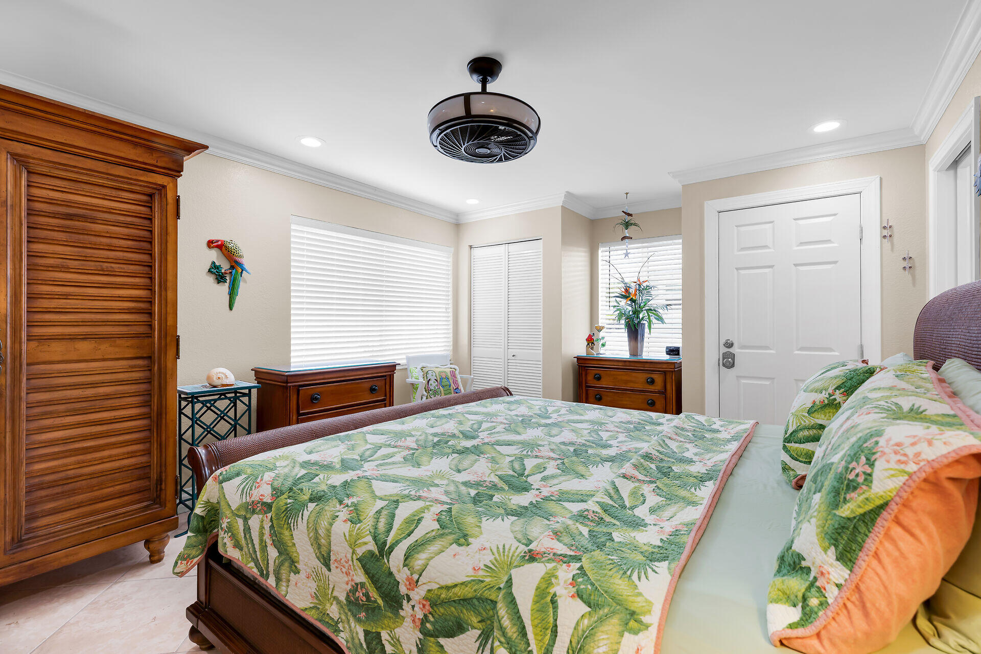 261 3rd Street Property Photo 19