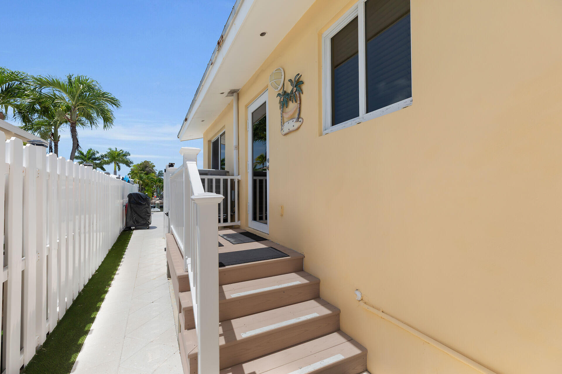 261 3rd Street Property Photo 41