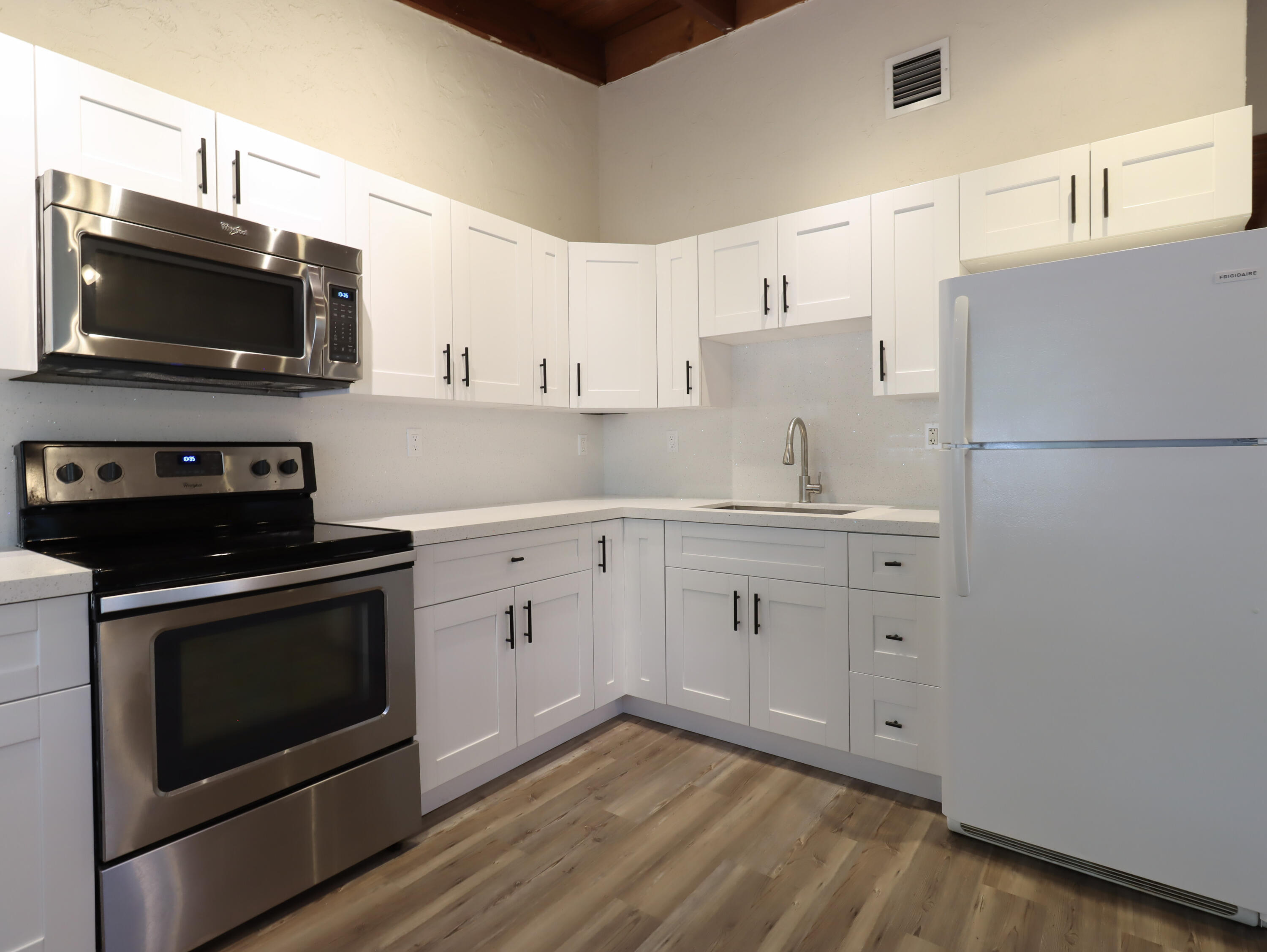 159 Casa Court Drive A/b Property Photo 5
