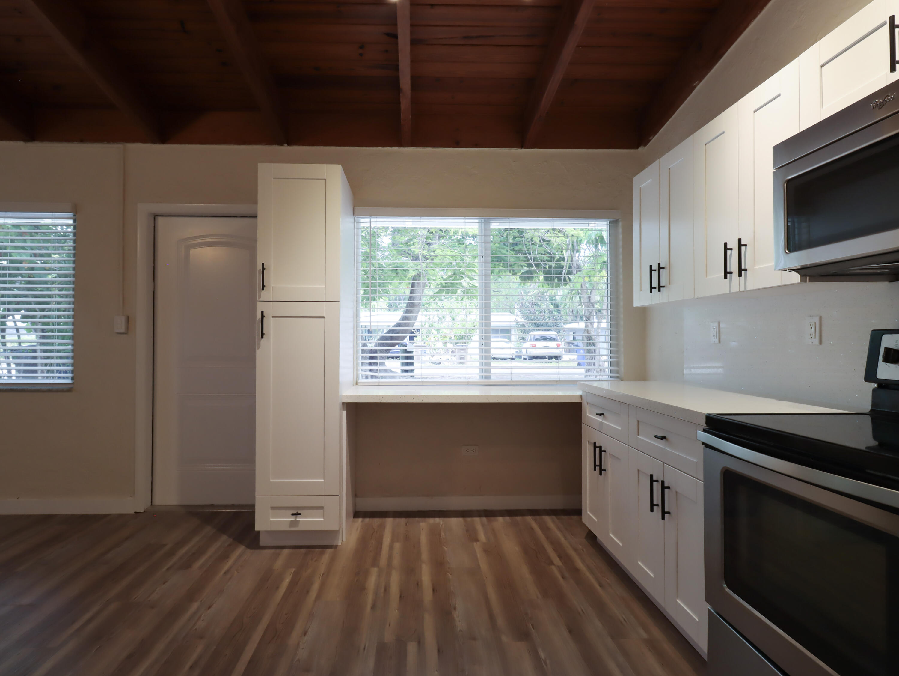 159 Casa Court Drive A/b Property Photo 6