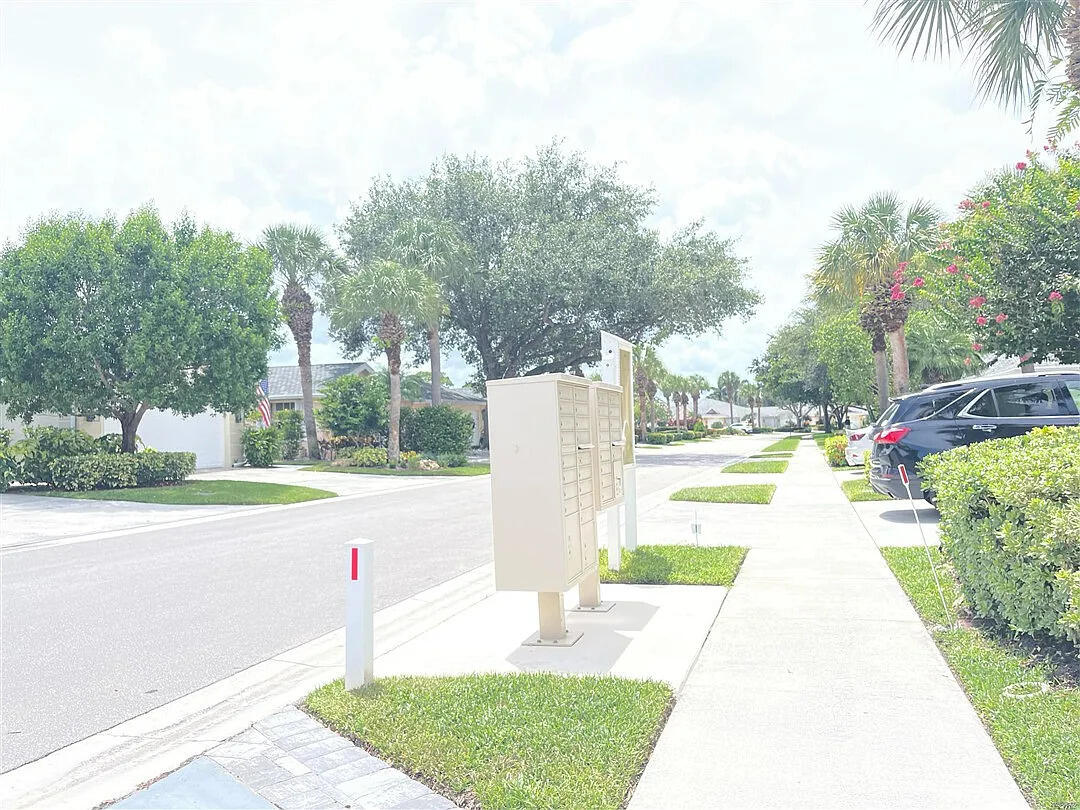 283 Brier Circle Property Photo 4