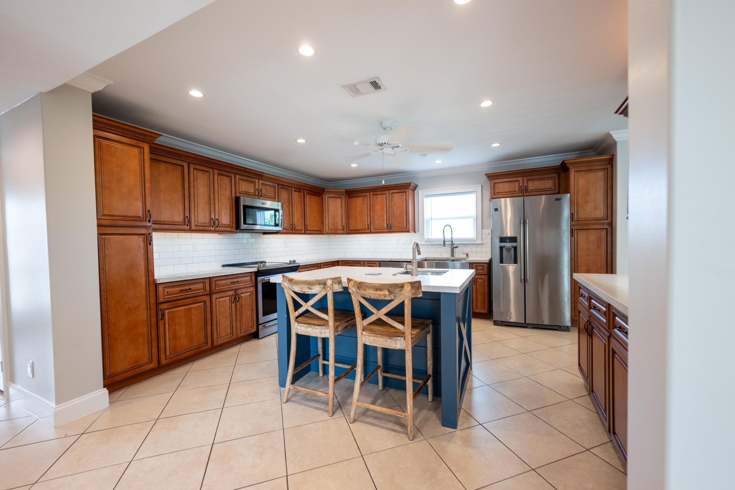 211 Shore Avenue Property Photo 3