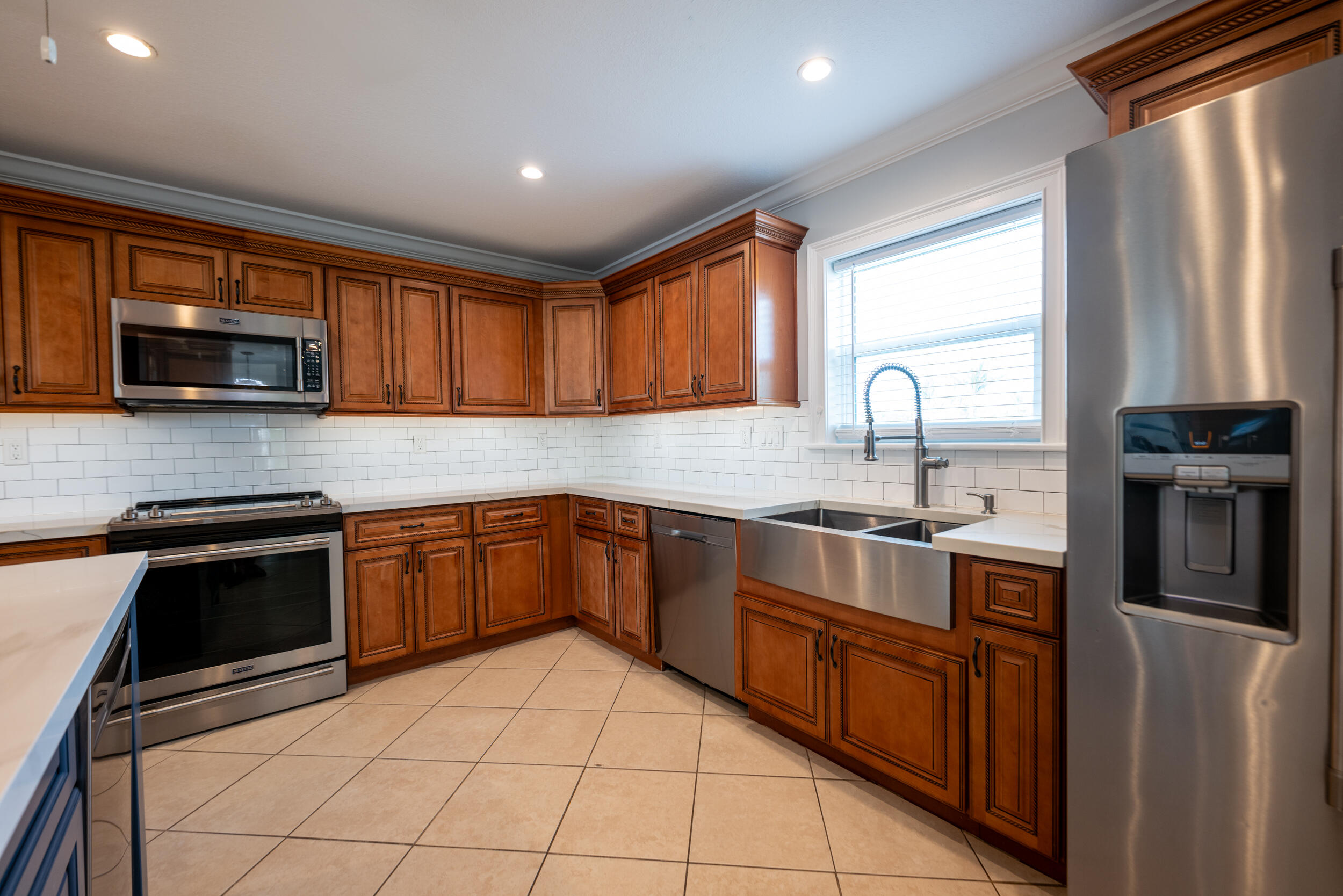 211 Shore Avenue Property Photo 4