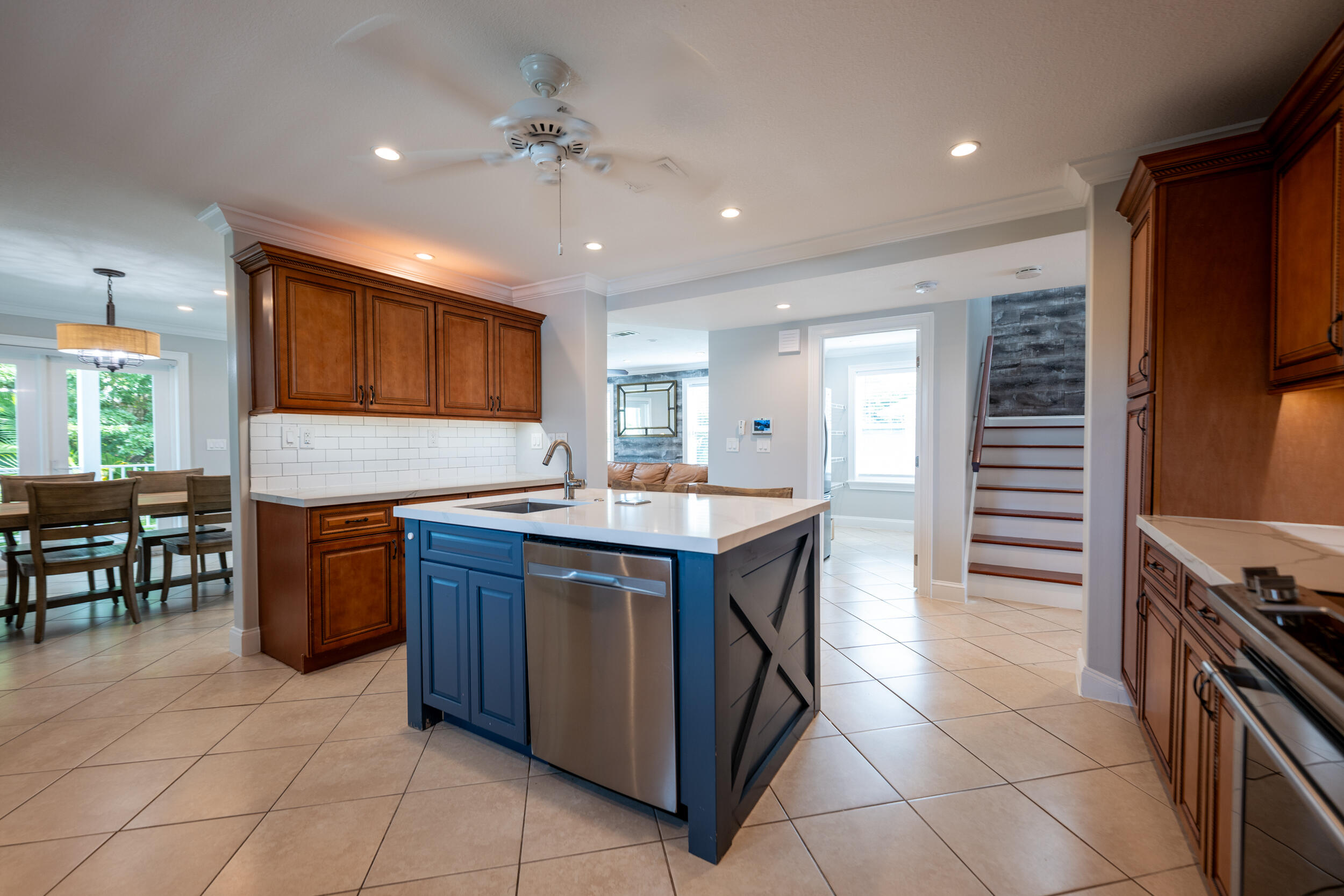 211 Shore Avenue Property Photo 5