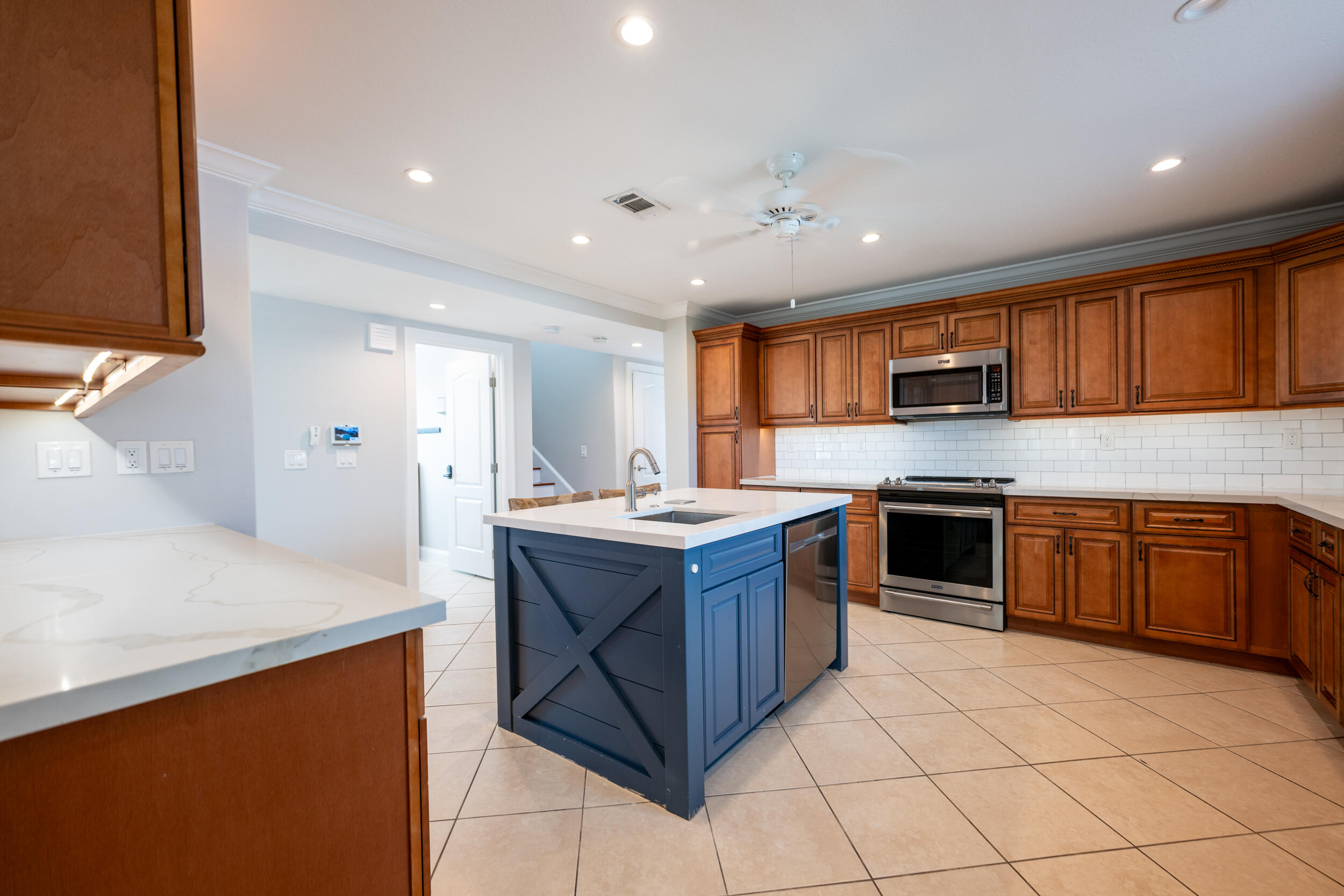 211 Shore Avenue Property Photo 6