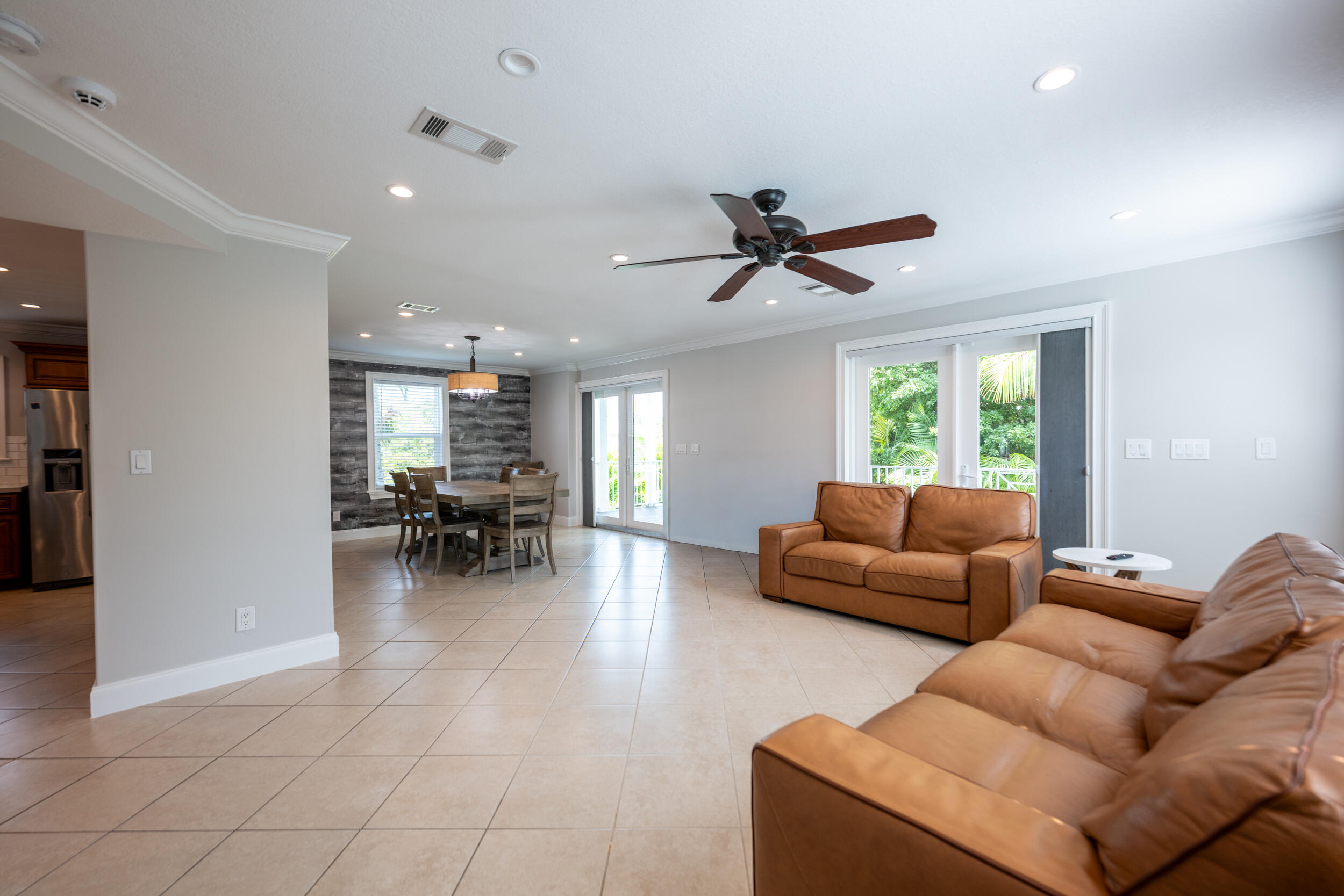 211 Shore Avenue Property Photo 8