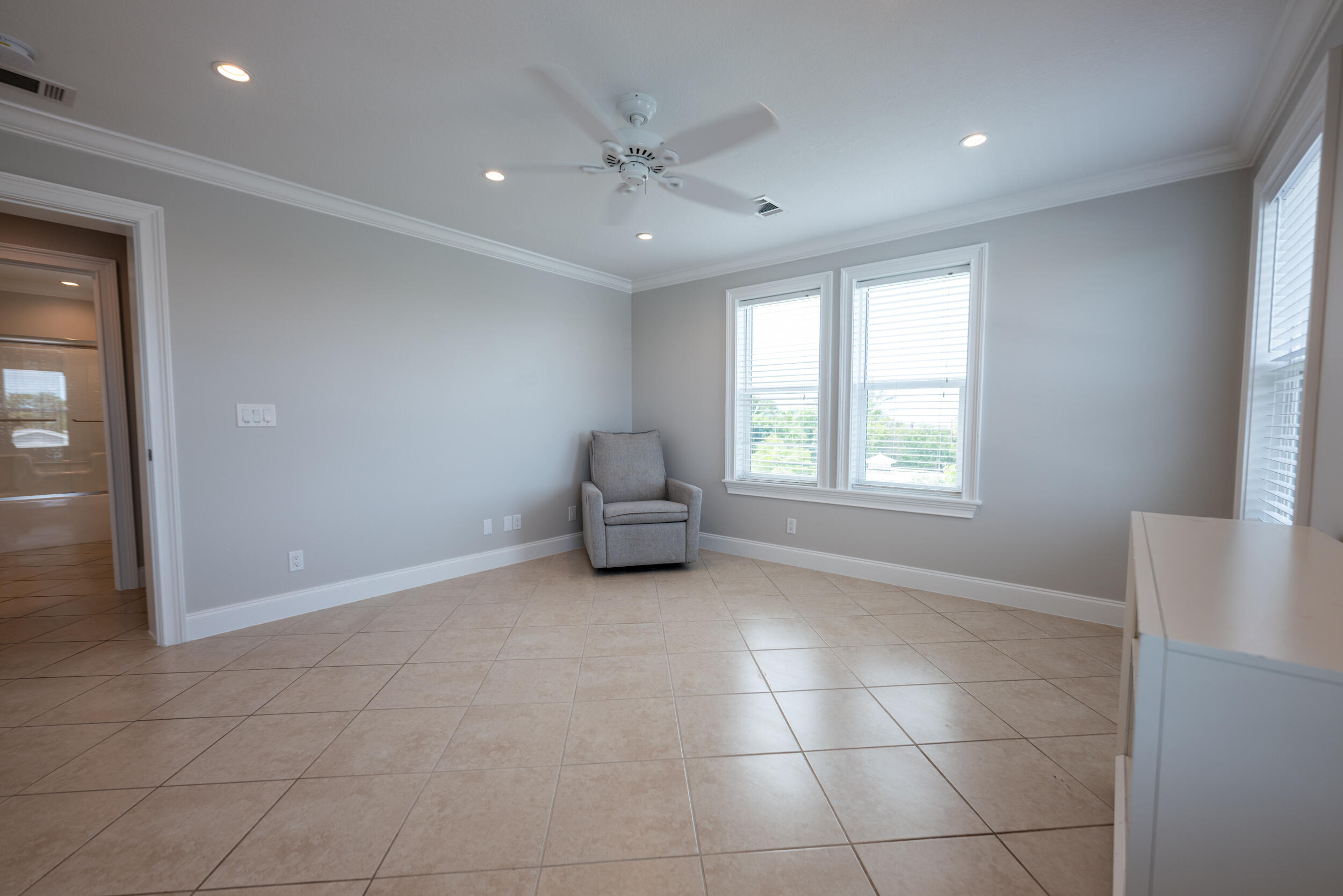 211 Shore Avenue Property Photo 17