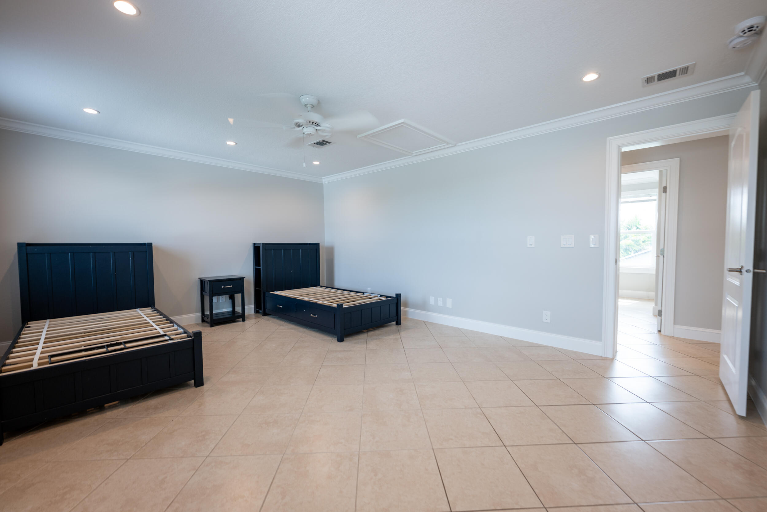 211 Shore Avenue Property Photo 18