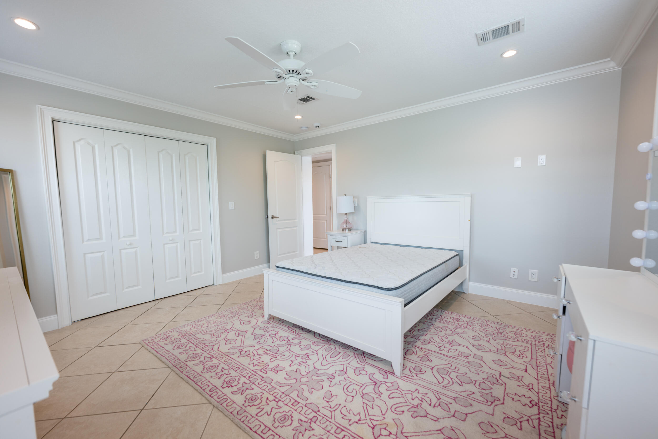 211 Shore Avenue Property Photo 20