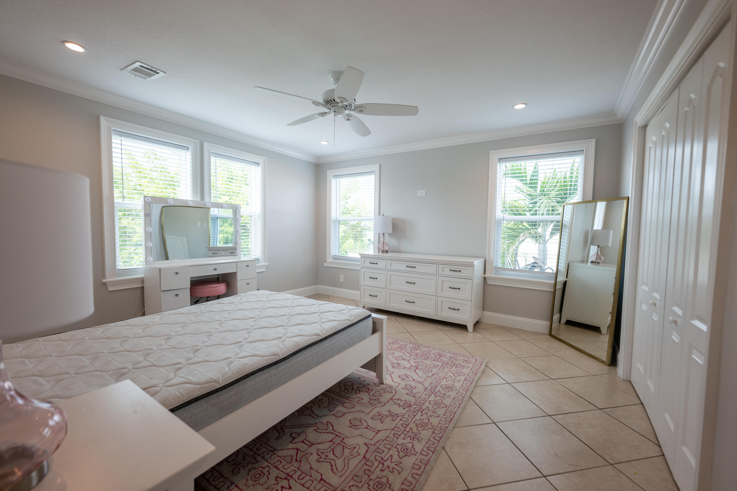 211 Shore Avenue Property Photo 21