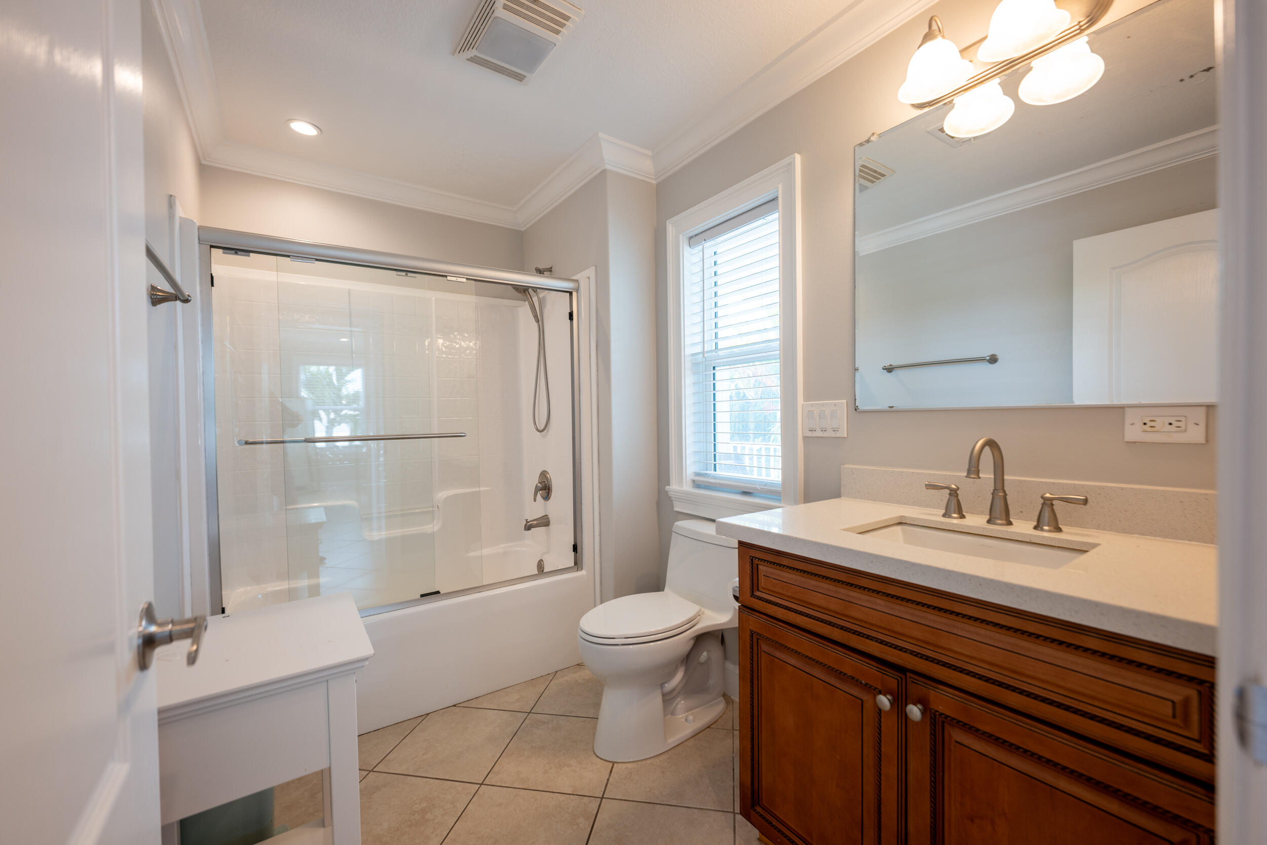 211 Shore Avenue Property Photo 22